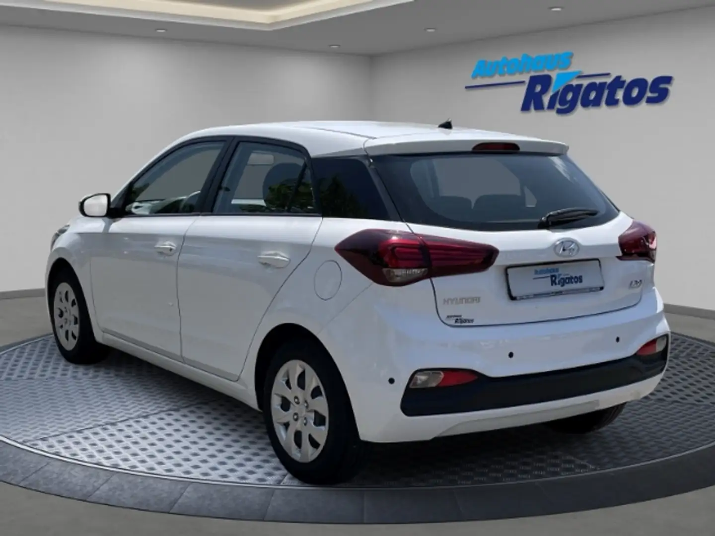 Hyundai i20 1.2 Select Klimaanlage, Einparkhilfe Weiß - 2