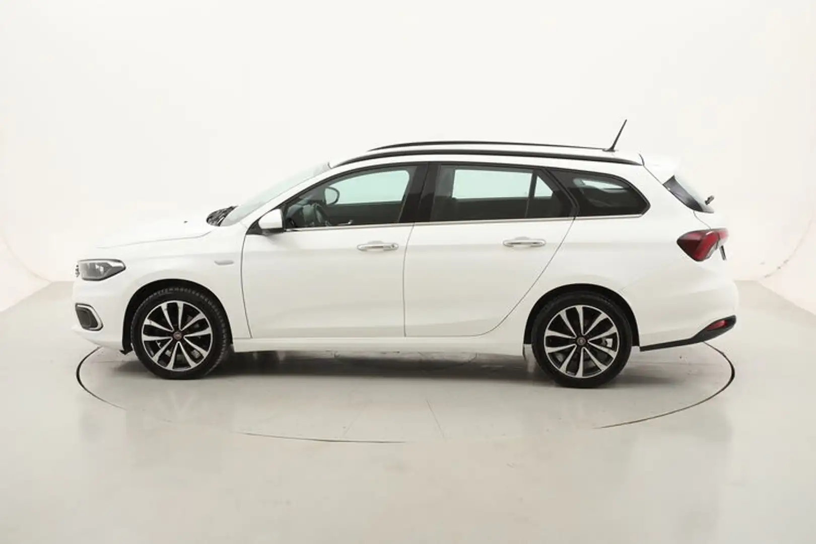 Fiat Tipo SW Lounge 1.6 Diesel 120CV Weiß - 2