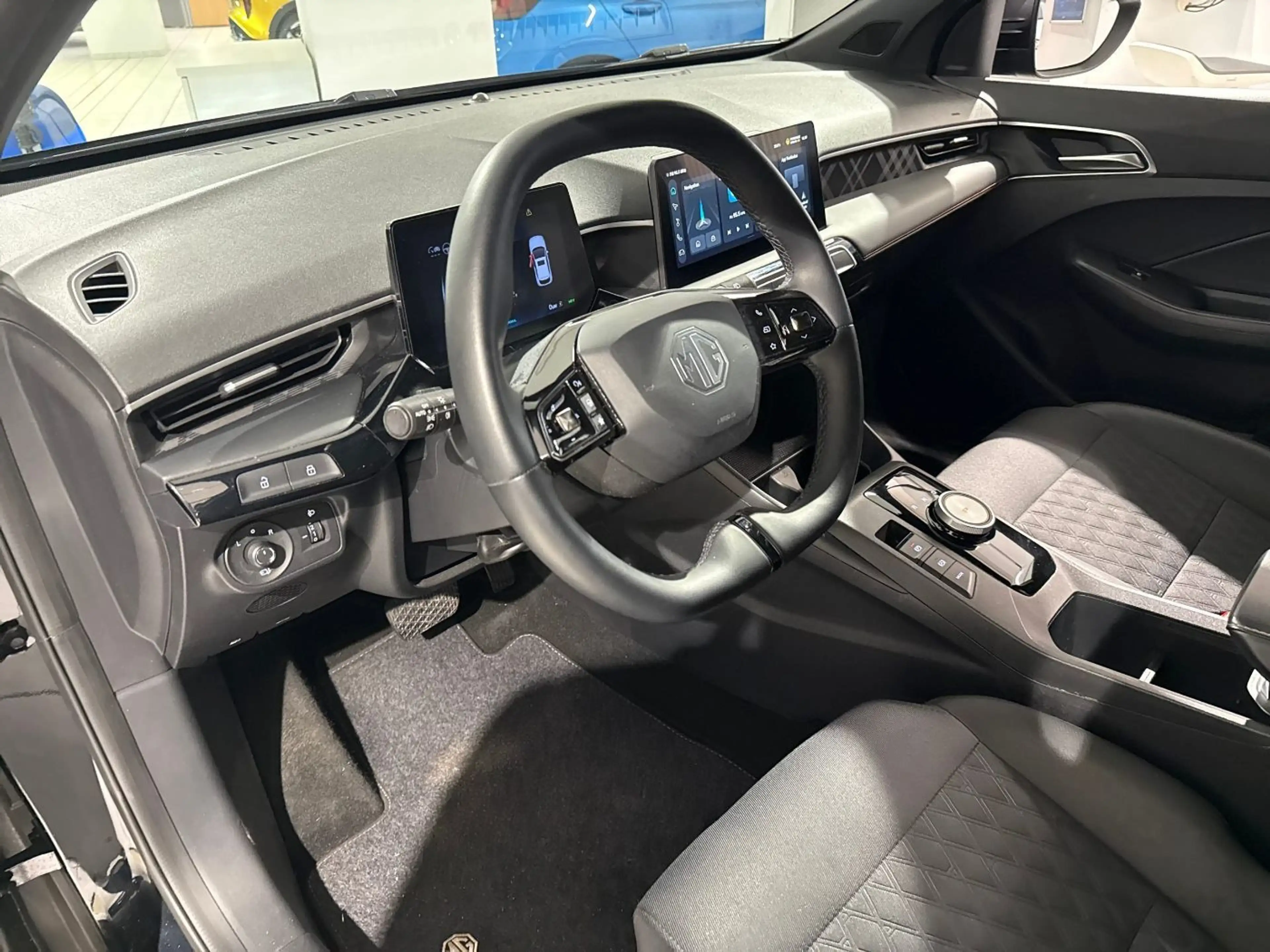 MG MG3 Luxury LED*PDC*KLIMAAUT*360°KAM*LEDER — photo 6