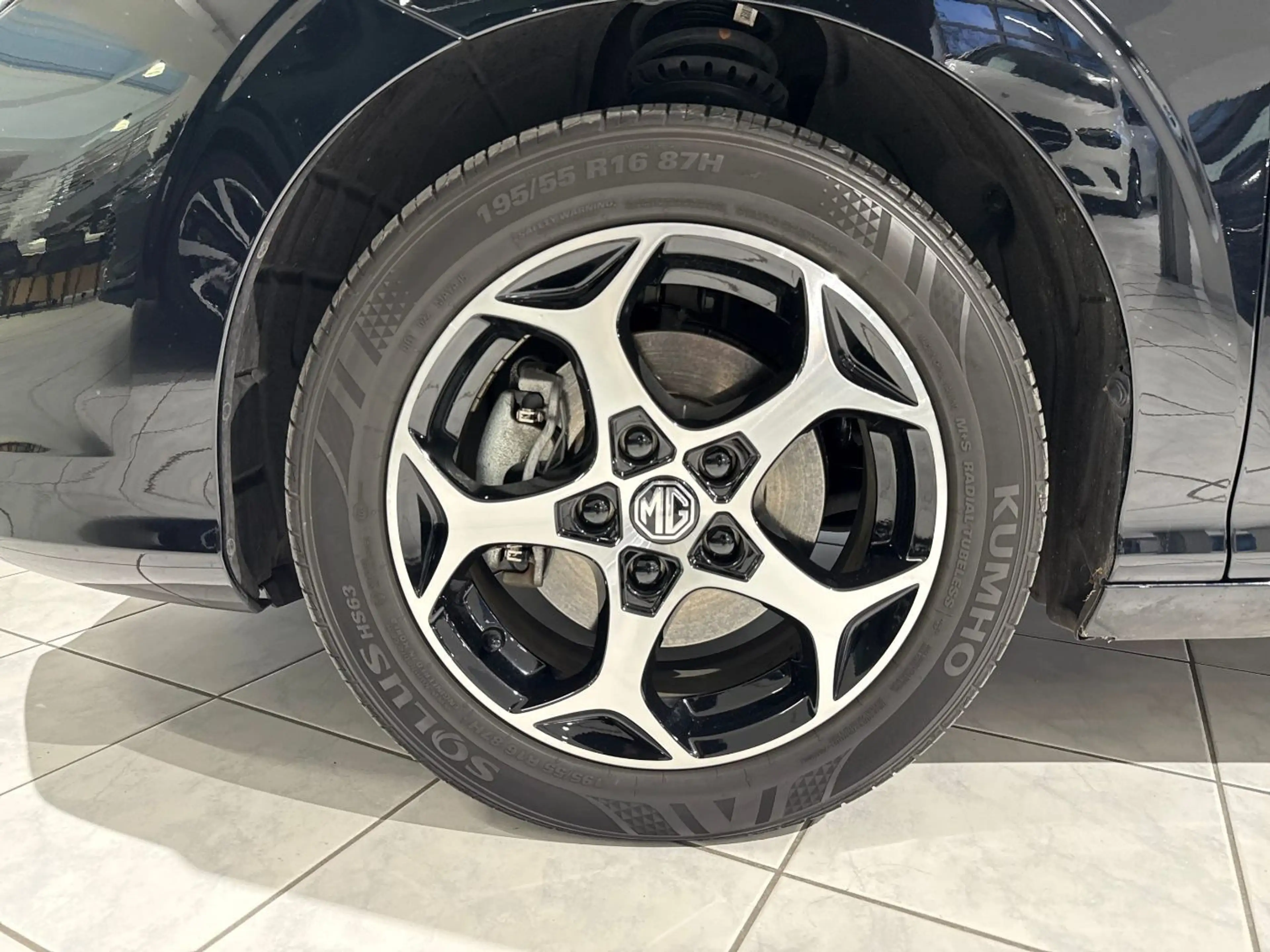 MG MG3 Luxury LED*PDC*KLIMAAUT*360°KAM*LEDER — photo 17