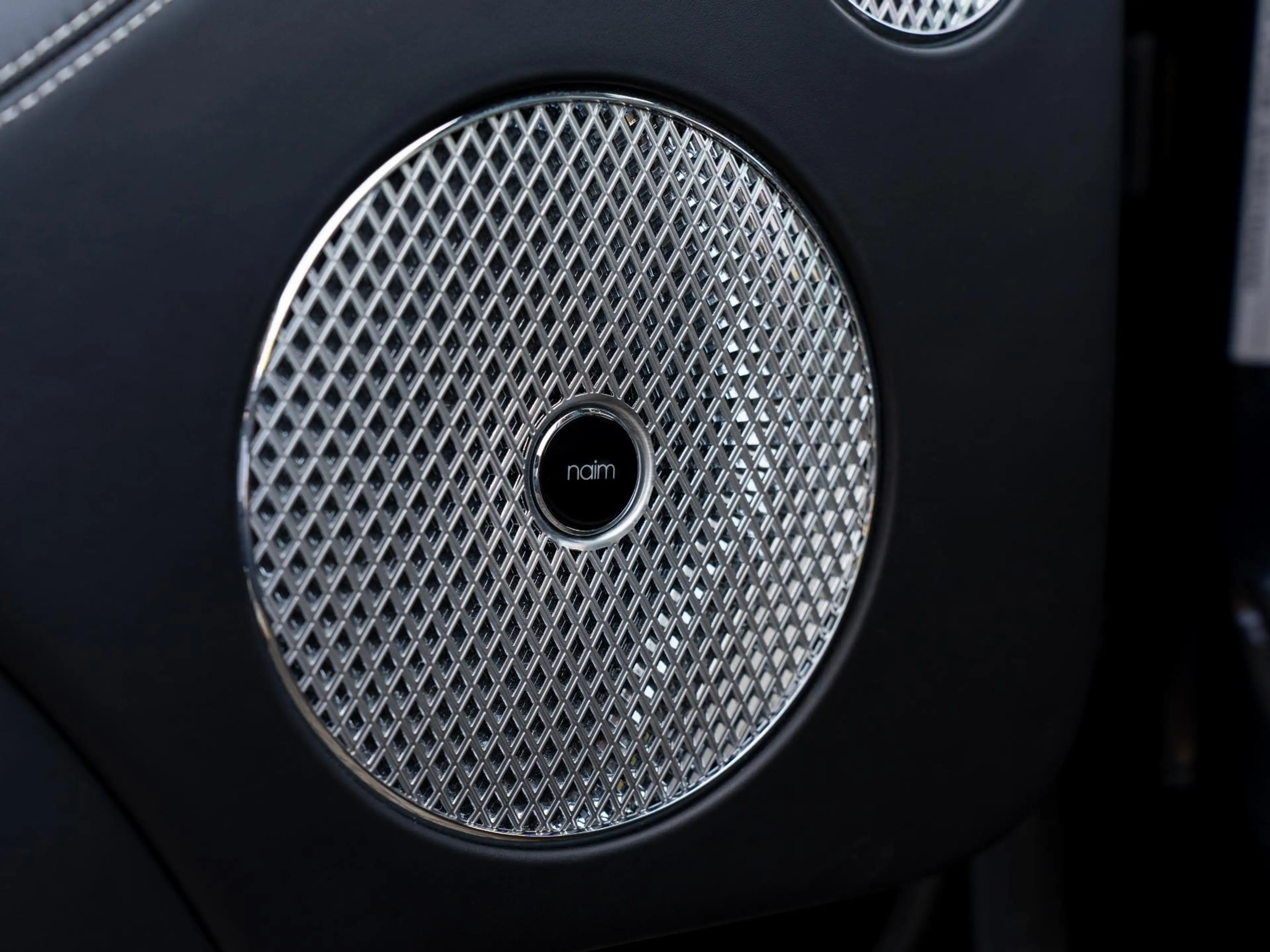 Bentley Bentayga 4.0 V8 First Edition 7-Seats | NAIM Audio | Elektr — photo 25