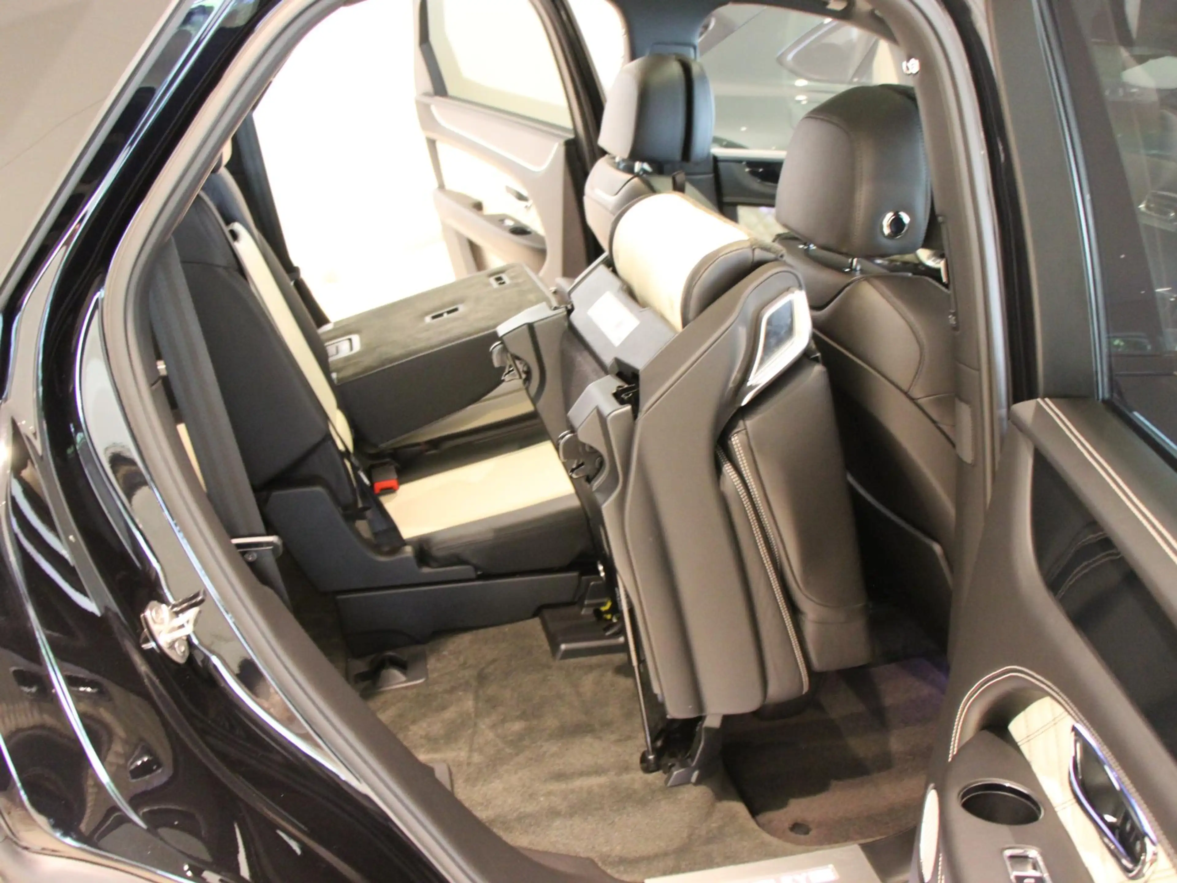 Bentley Bentayga 4.0 V8 First Edition 7-Seats | NAIM Audio | Elektr — photo 32
