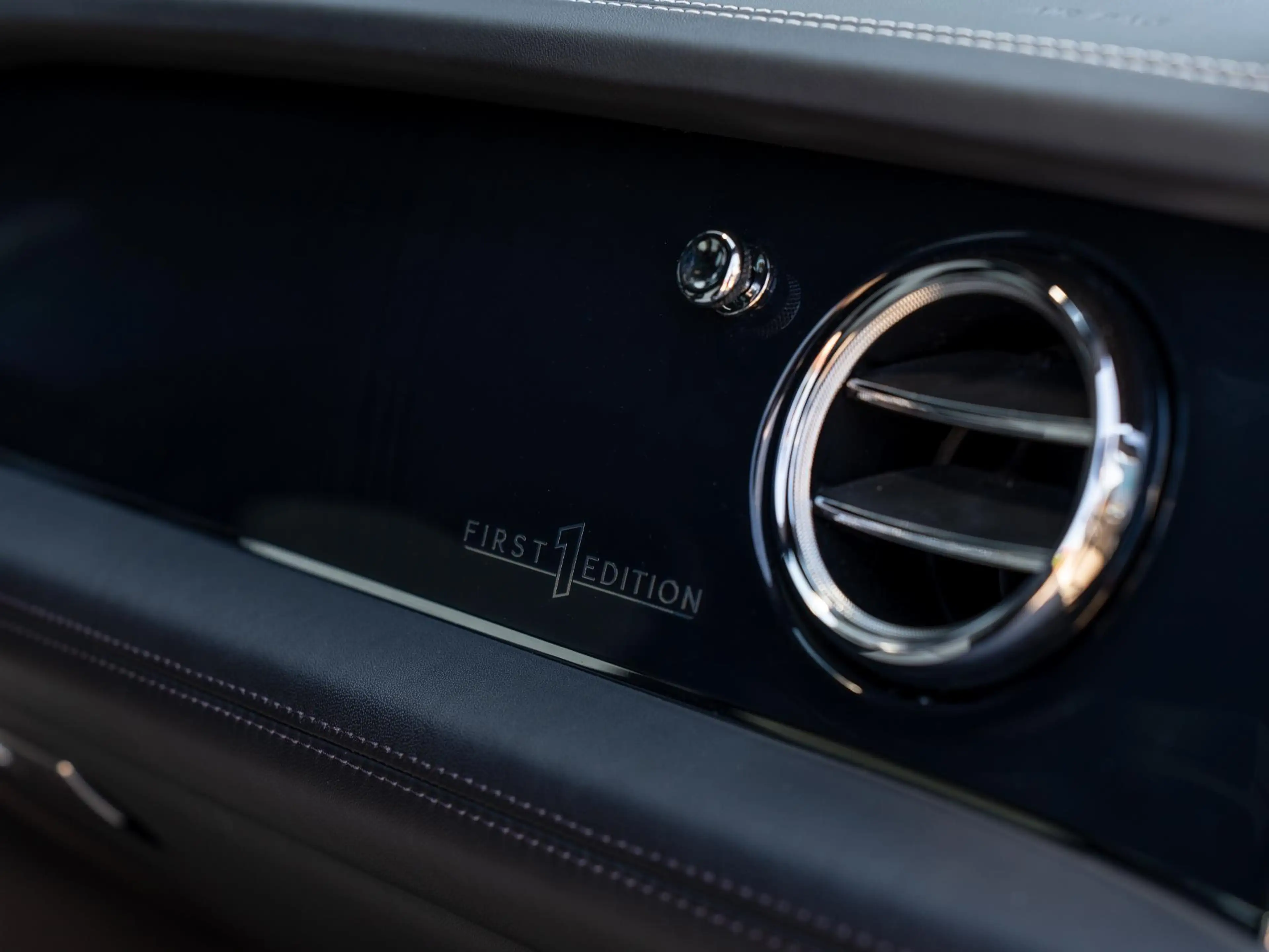 Bentley Bentayga 4.0 V8 First Edition 7-Seats | NAIM Audio | Elektr — photo 22
