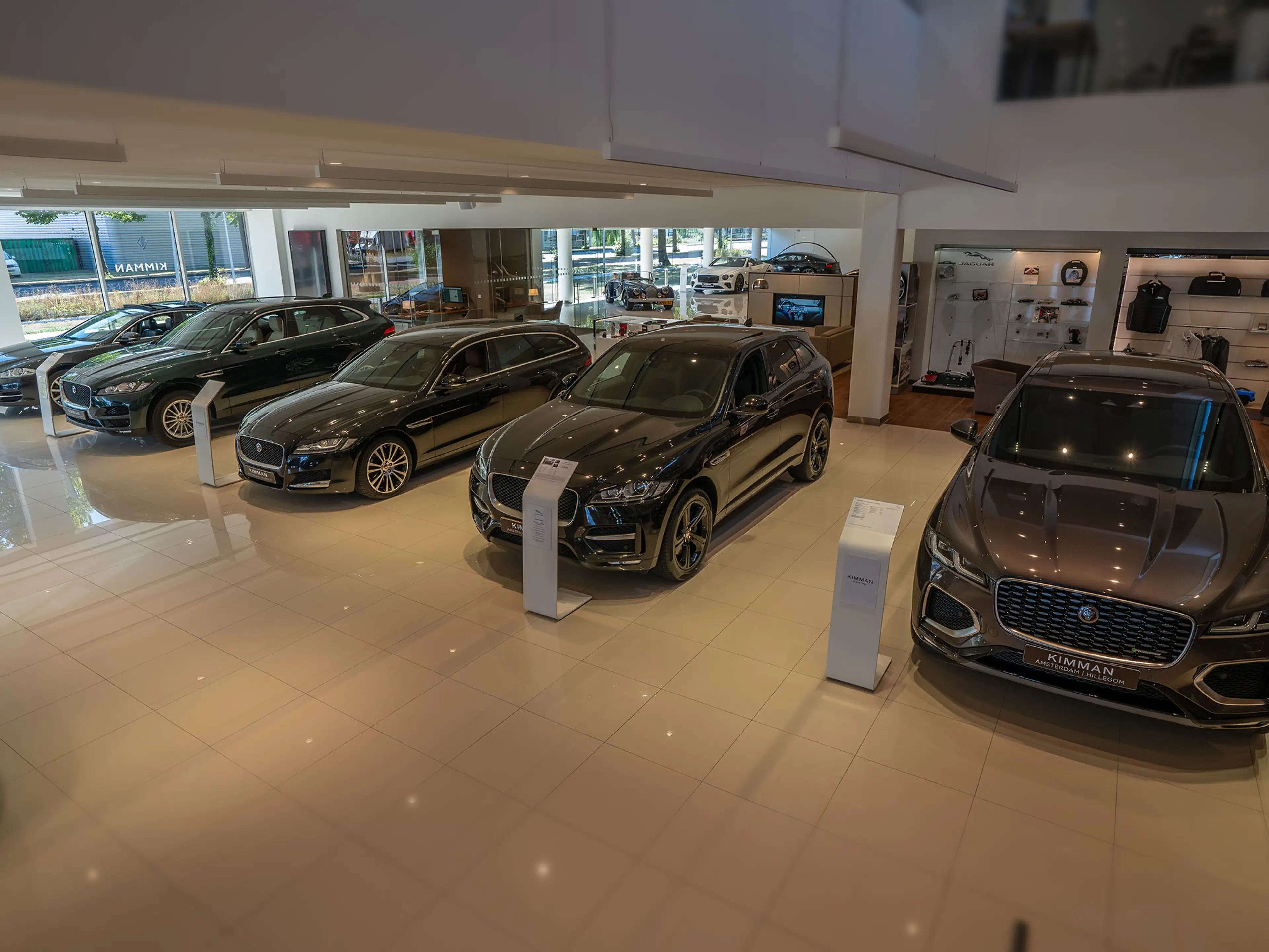 Bentley Bentayga 4.0 V8 First Edition 7-Seats | NAIM Audio | Elektr — photo 39