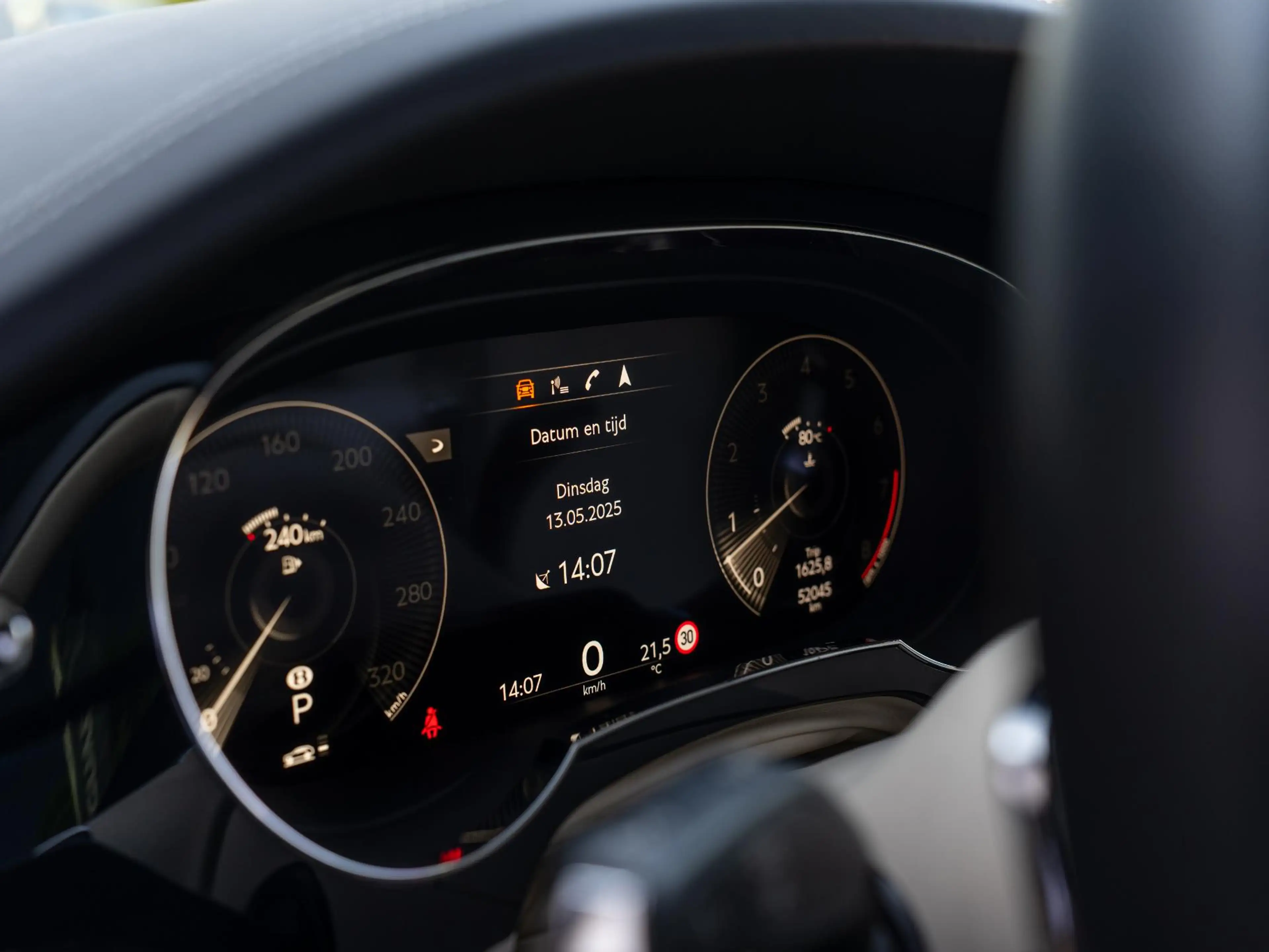 Bentley Bentayga 4.0 V8 First Edition 7-Seats | NAIM Audio | Elektr — photo 27