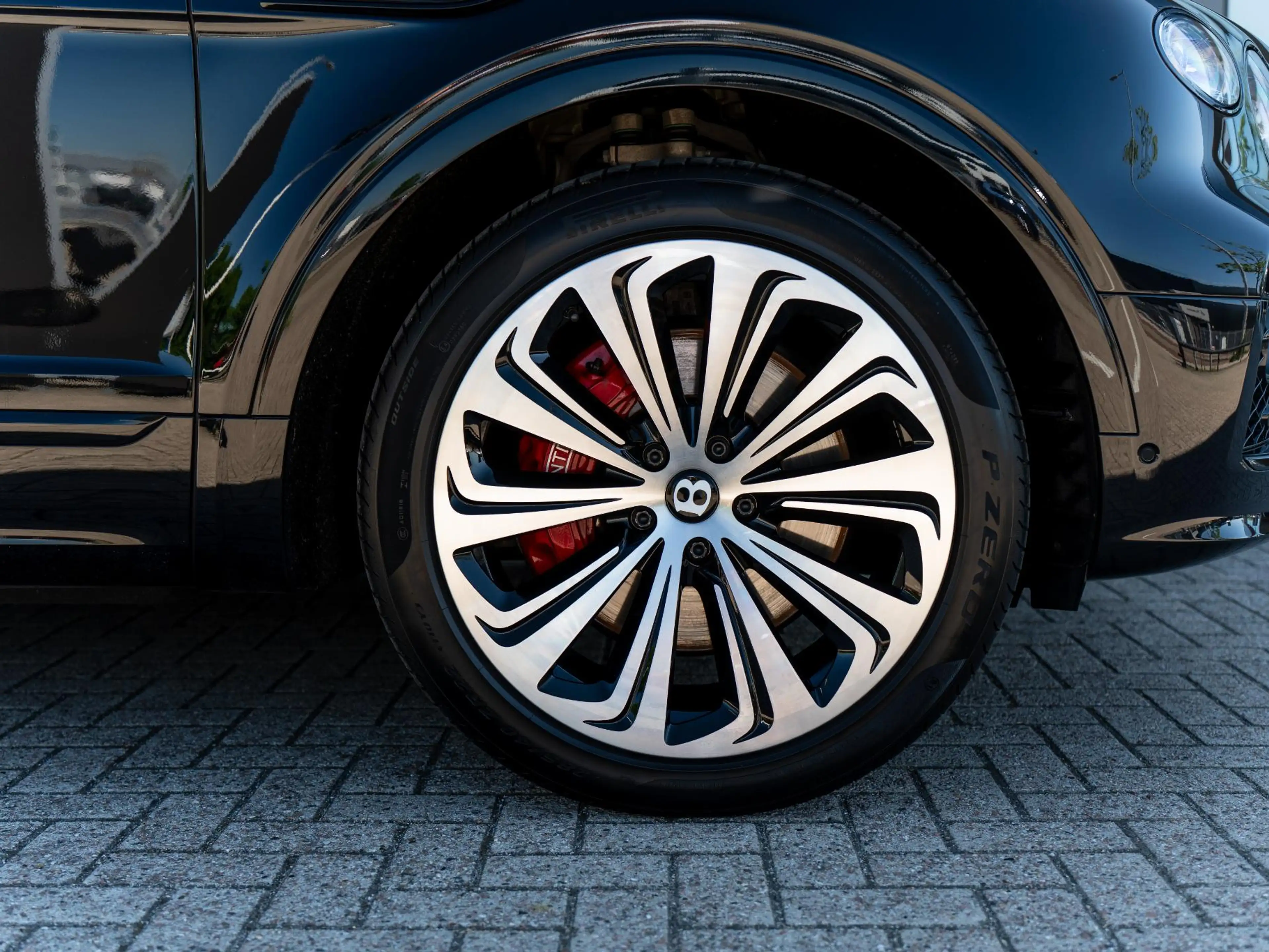 Bentley Bentayga 4.0 V8 First Edition 7-Seats | NAIM Audio | Elektr — photo 6