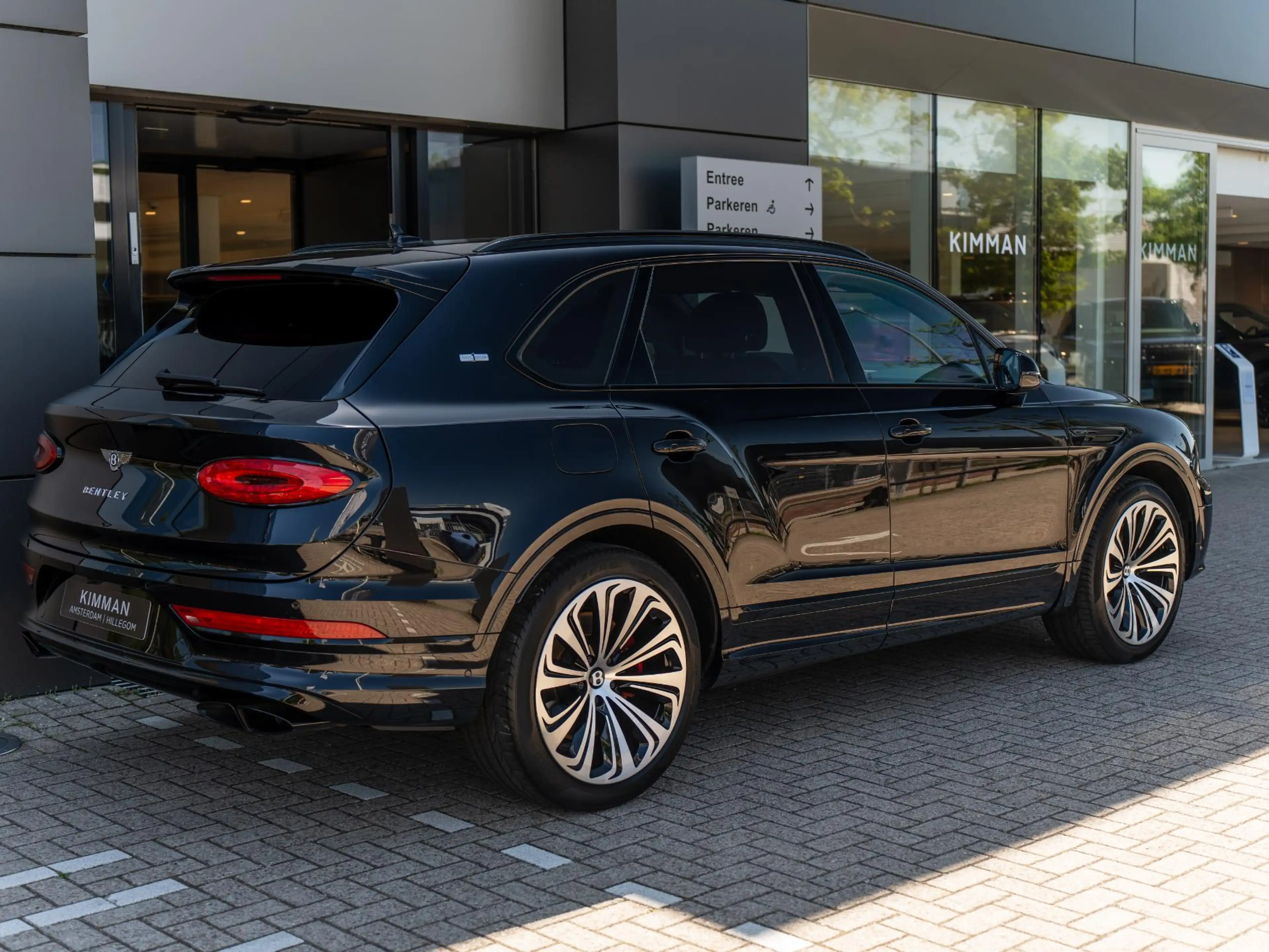 Bentley Bentayga 4.0 V8 First Edition 7-Seats | NAIM Audio | Elektr — photo 7