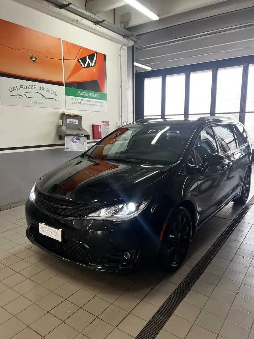 Chrysler Pacifica 3.6 V6 Limited at9 - 1