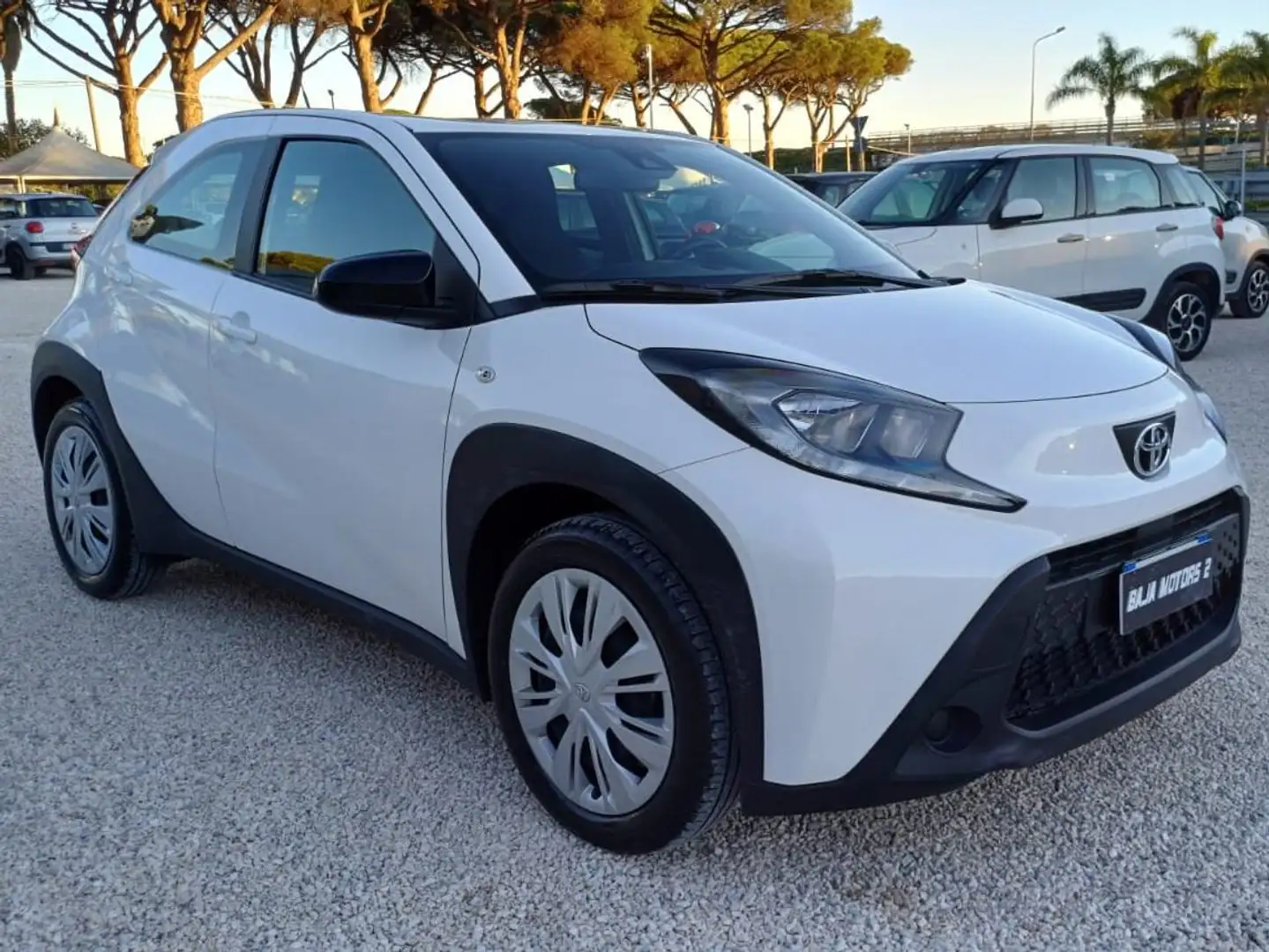 Toyota Aygo X Aygo X 1.0 Active 72cv s-cvt Bianco - 1