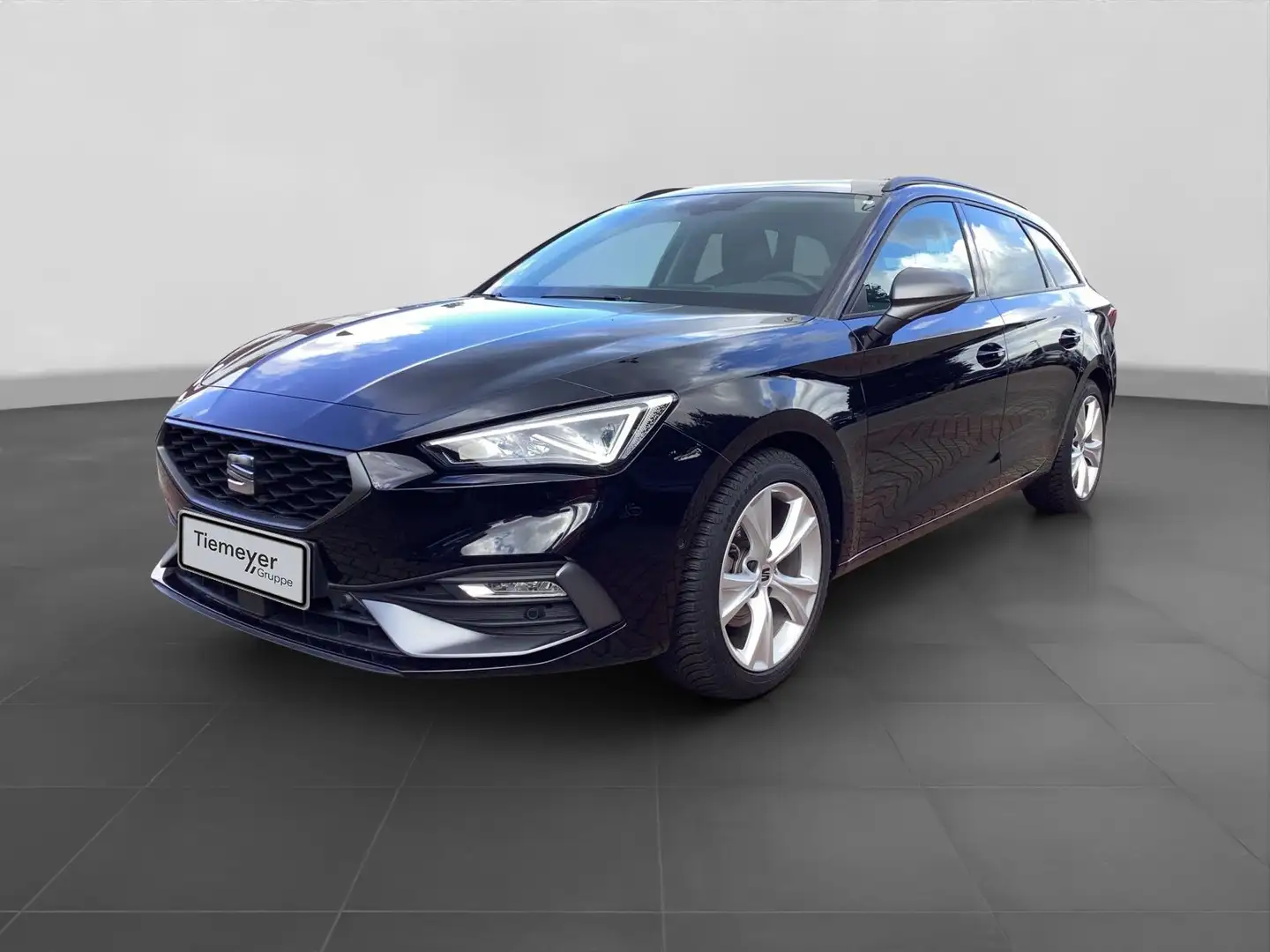 SEAT Leon Sportstourer 1.5 TSI DSG FR NAVI KAMERA SIT Schwarz - 2