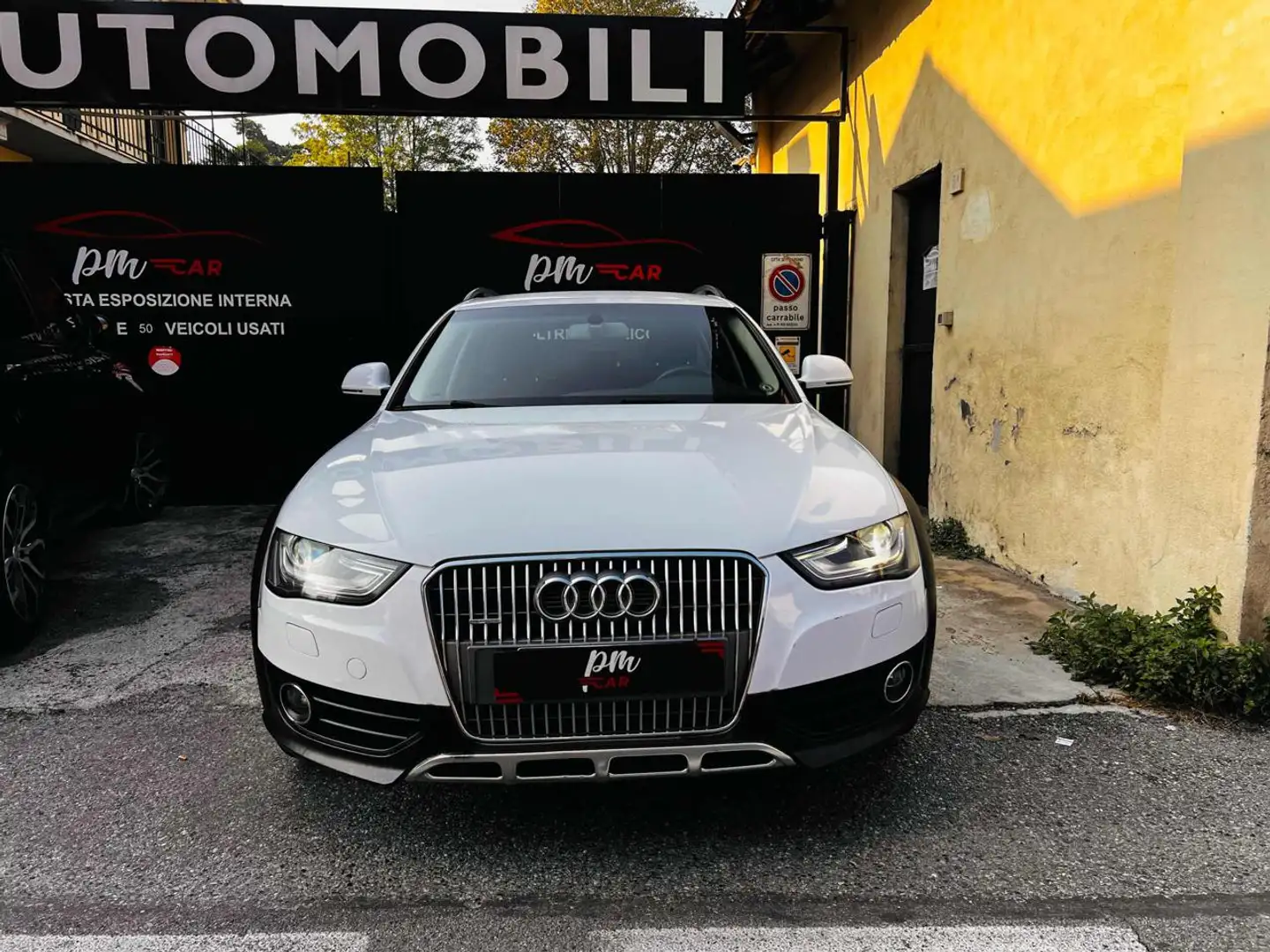 Audi A4 allroad 2.0 TDI 177 CV S tronic Business Grijs - 2