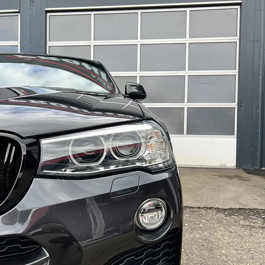 BMW X4 xDrive 20d M-Paket Sport Aut. 1 Garantie inkl. Šedá - 2
