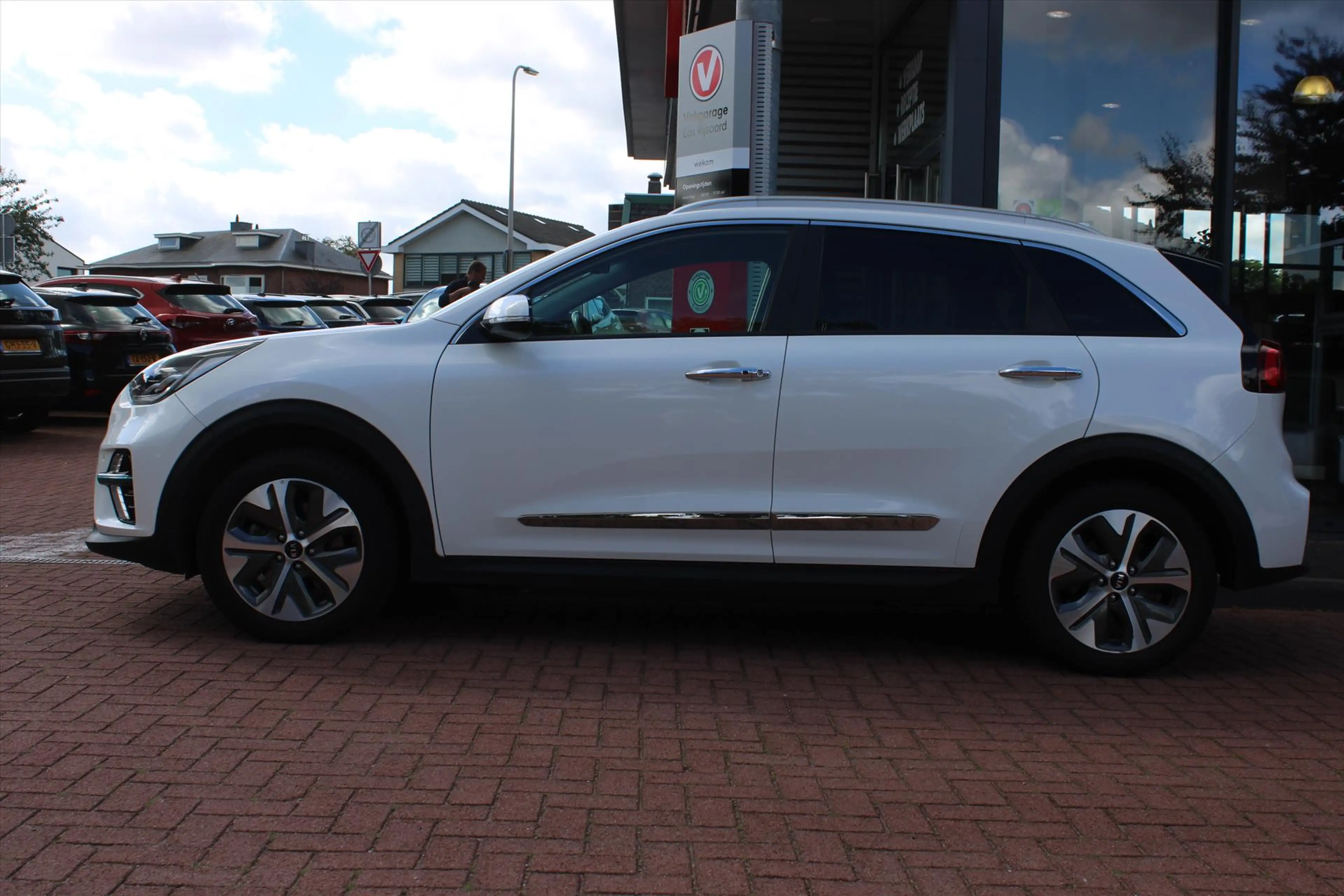 Kia e-Niro Elektrisch 64 kWh *DynamicLine* | SOH 97,4% | 3-fa — photo 3