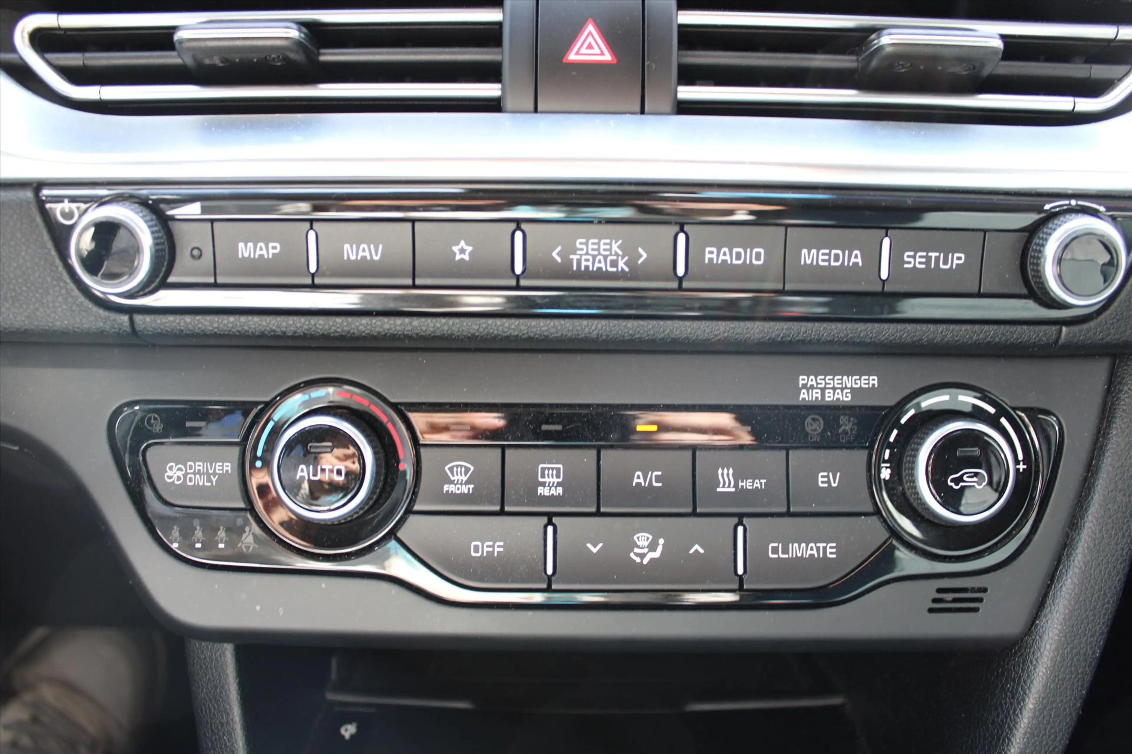Kia e-Niro Elektrisch 64 kWh *DynamicLine* | SOH 97,4% | 3-fa — photo 12