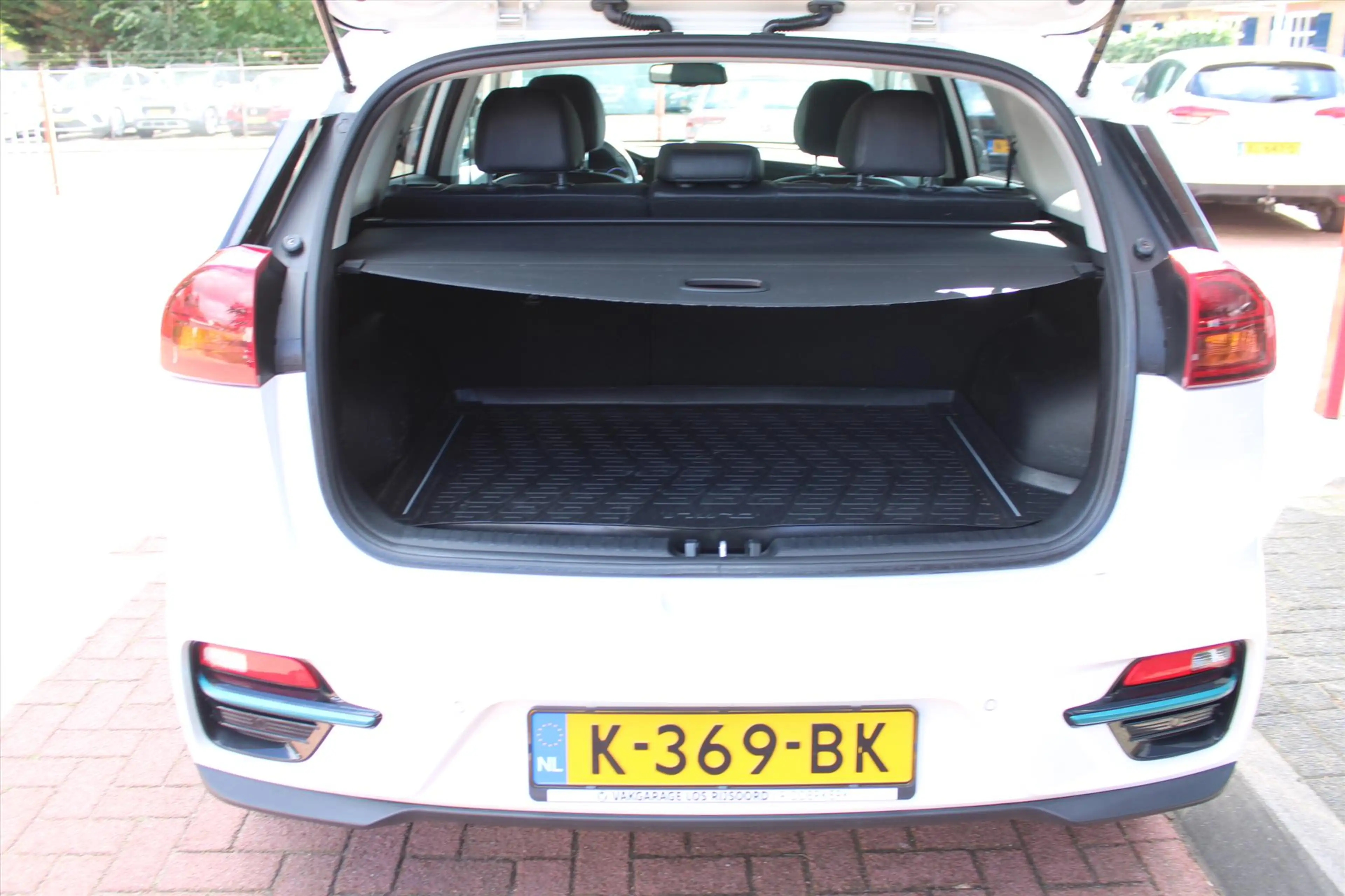 Kia e-Niro Elektrisch 64 kWh *DynamicLine* | SOH 97,4% | 3-fa — photo 18