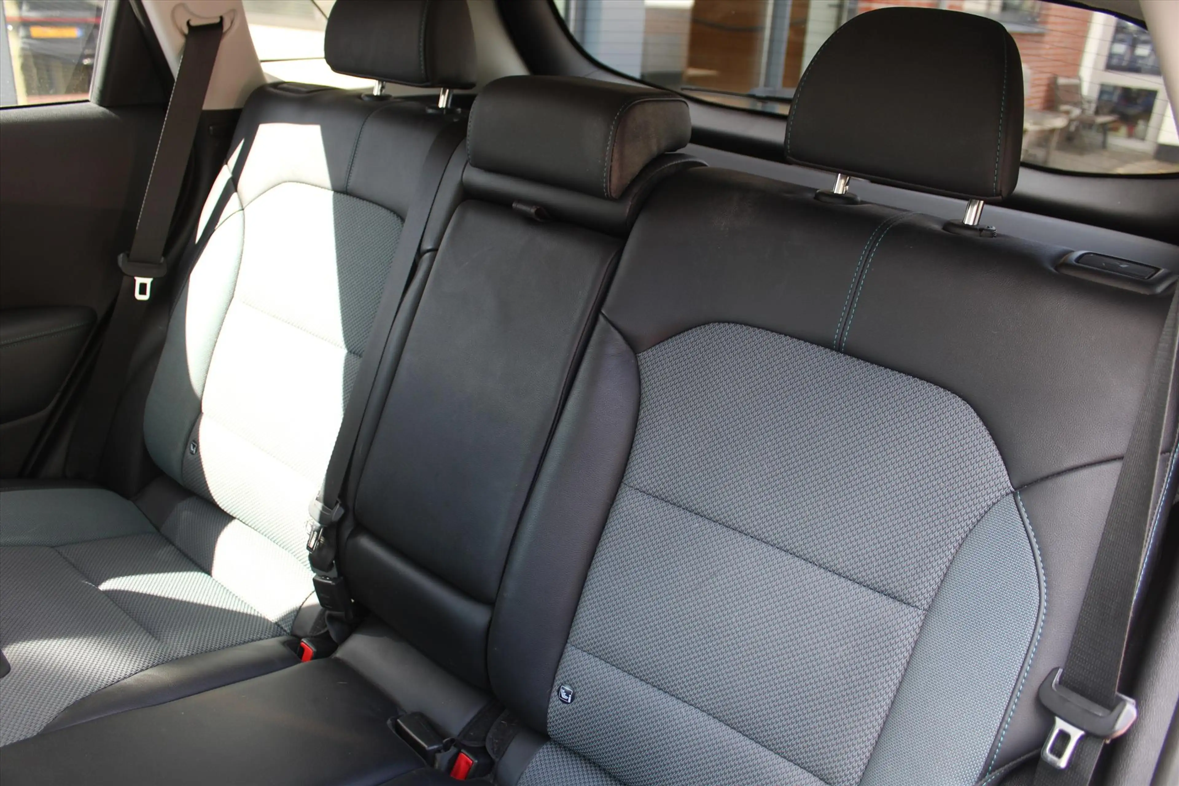Kia e-Niro Elektrisch 64 kWh *DynamicLine* | SOH 97,4% | 3-fa — photo 17