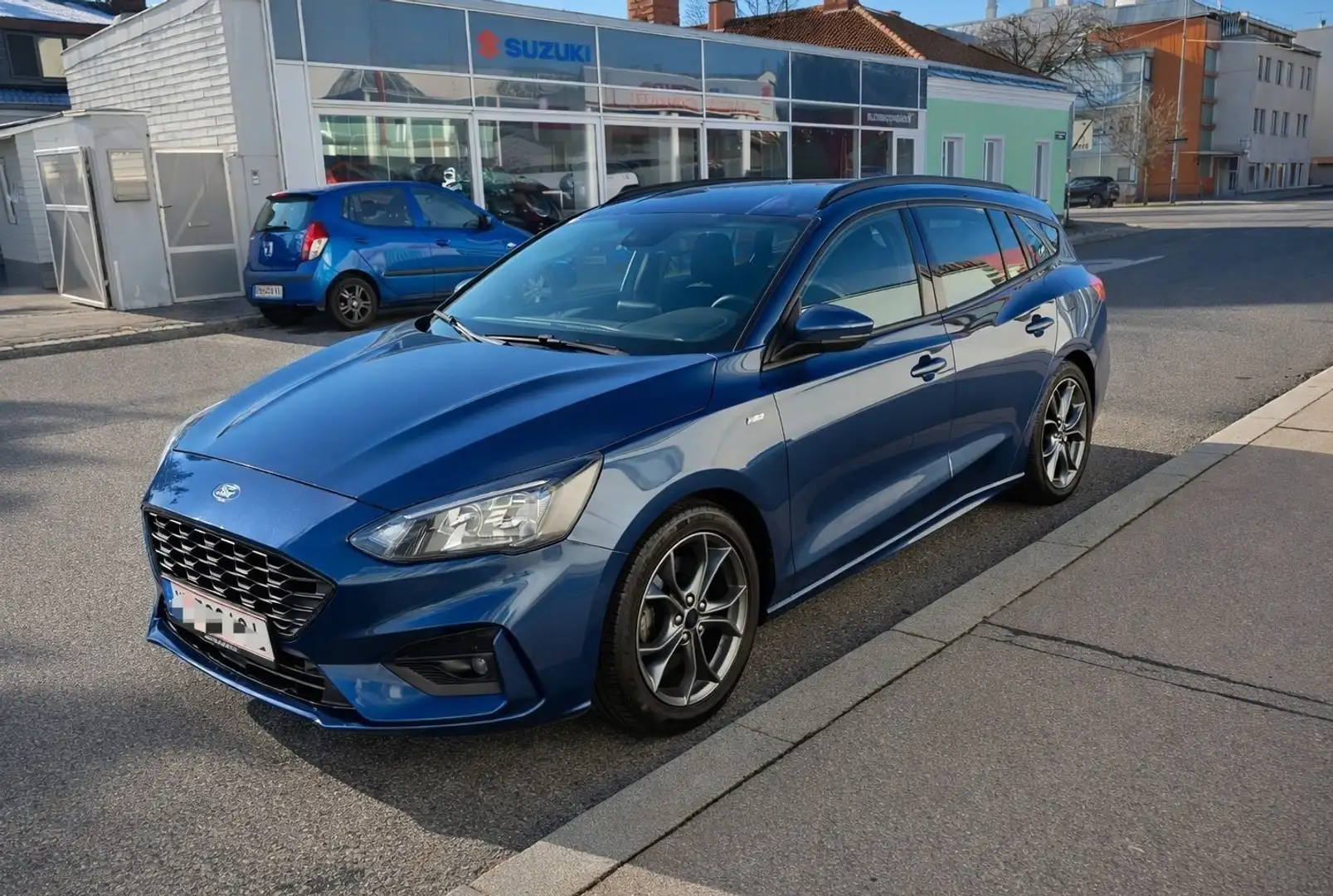 Ford Focus Turnier 1.5 EcoBoost Start-Stopp-System Aut. ST-LI Blau - 1