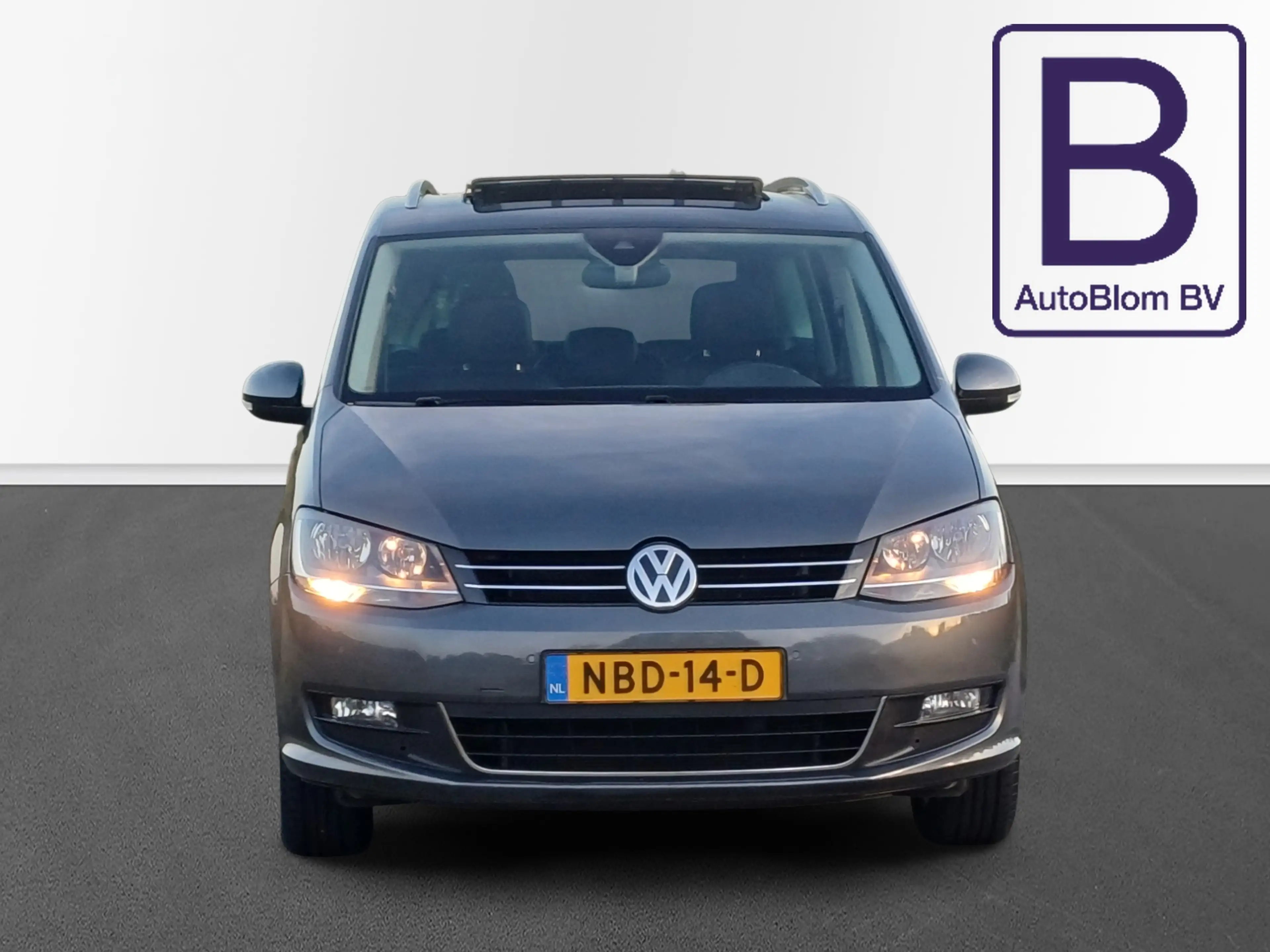 Volkswagen Sharan 1.4 TSI Exclusive 7-Pers. /Pano/Leder/Carplay/Navi — photo 4