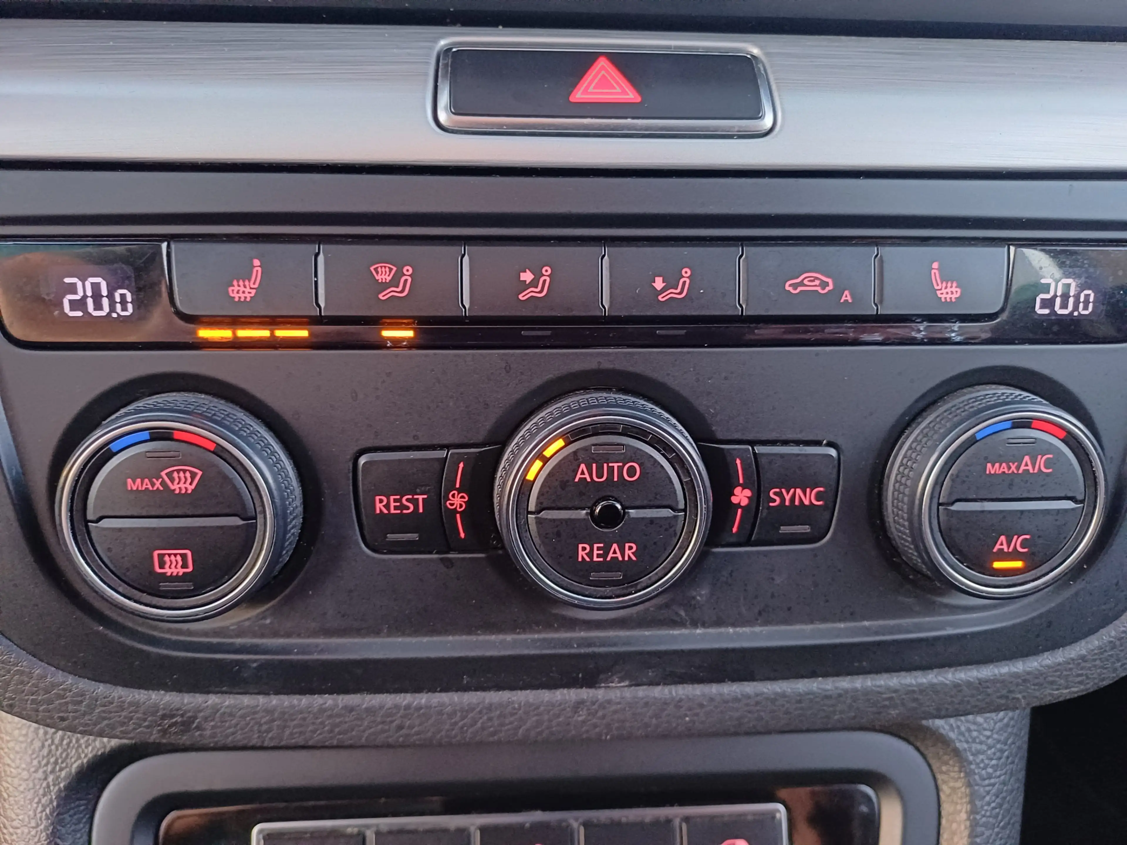 Volkswagen Sharan 1.4 TSI Exclusive 7-Pers. /Pano/Leder/Carplay/Navi — photo 43
