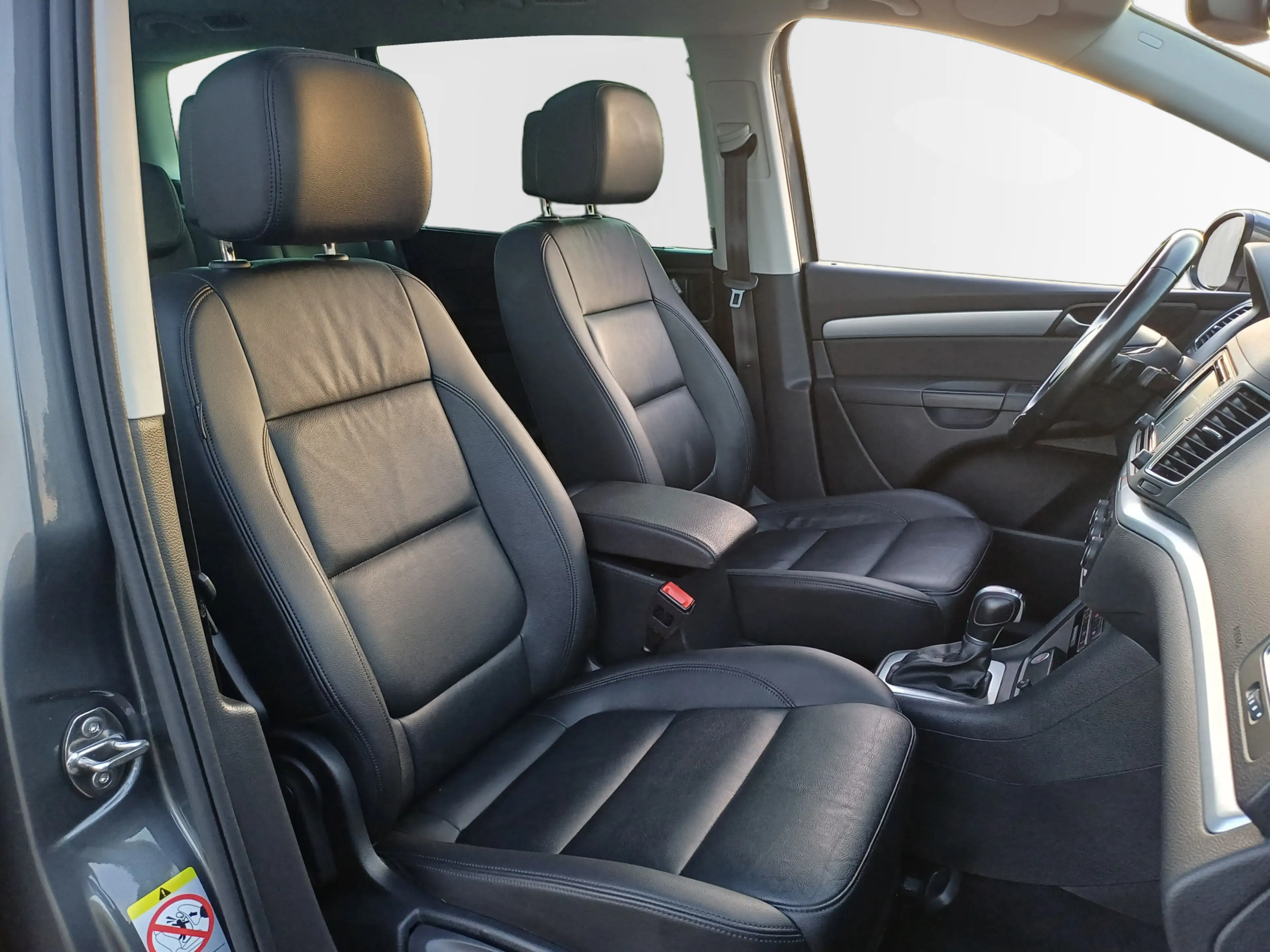 Volkswagen Sharan 1.4 TSI Exclusive 7-Pers. /Pano/Leder/Carplay/Navi — photo 38
