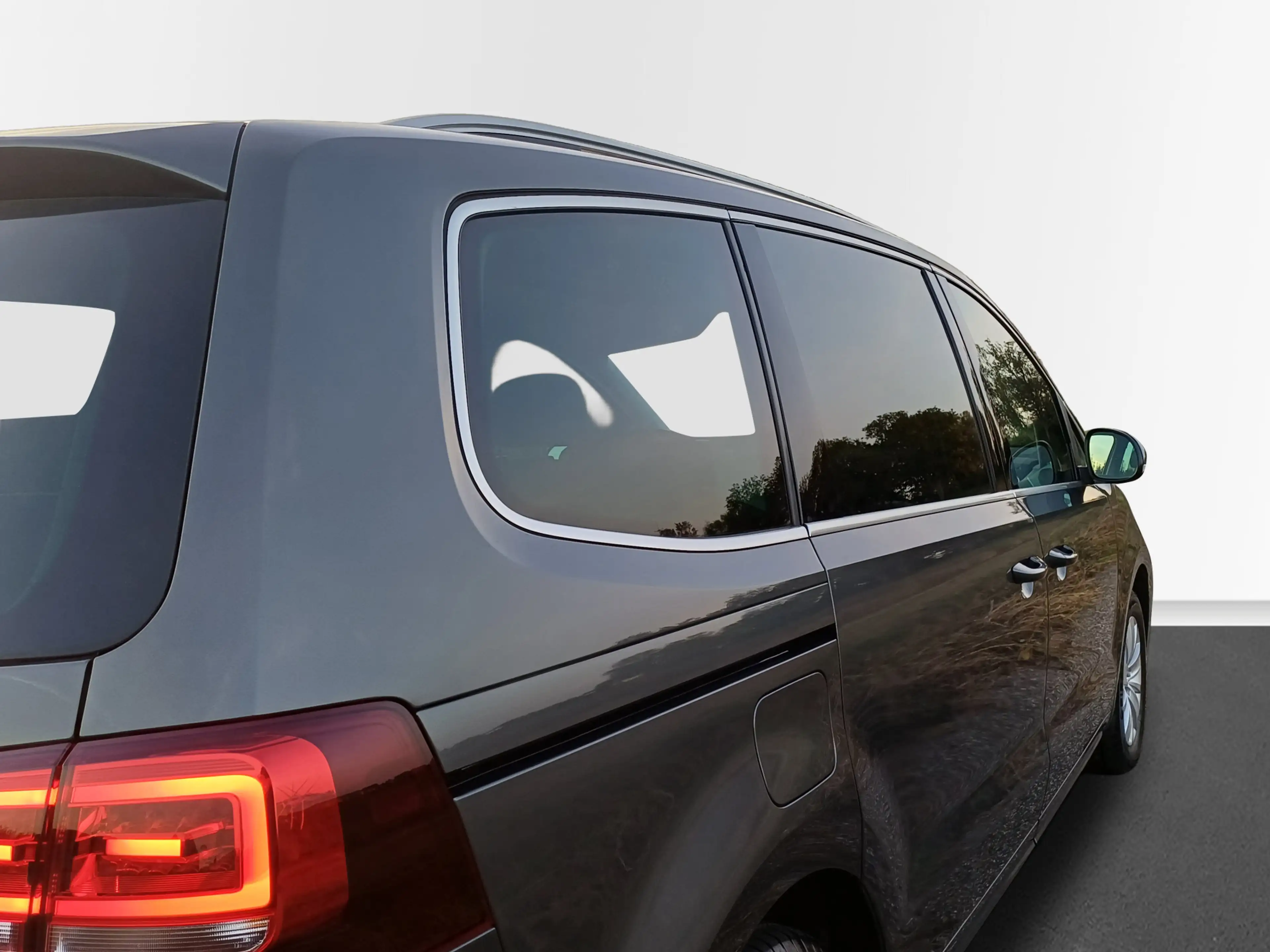 Volkswagen Sharan 1.4 TSI Exclusive 7-Pers. /Pano/Leder/Carplay/Navi — photo 15