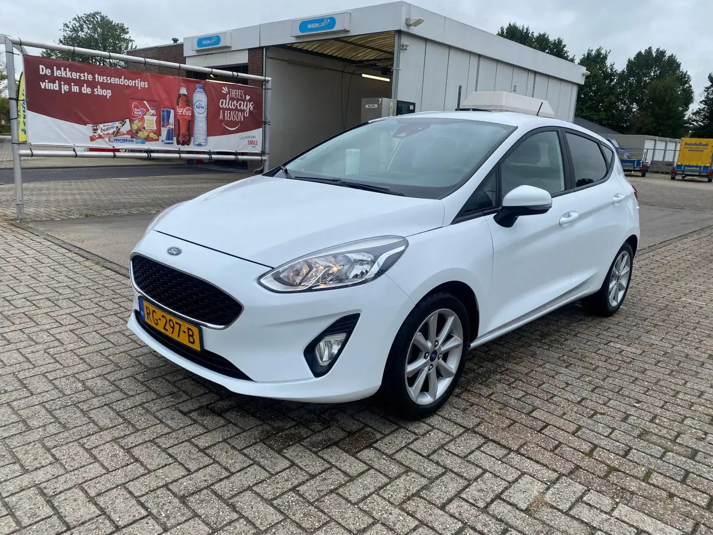 Ford Fiesta 1.1 Trend Wit - 1