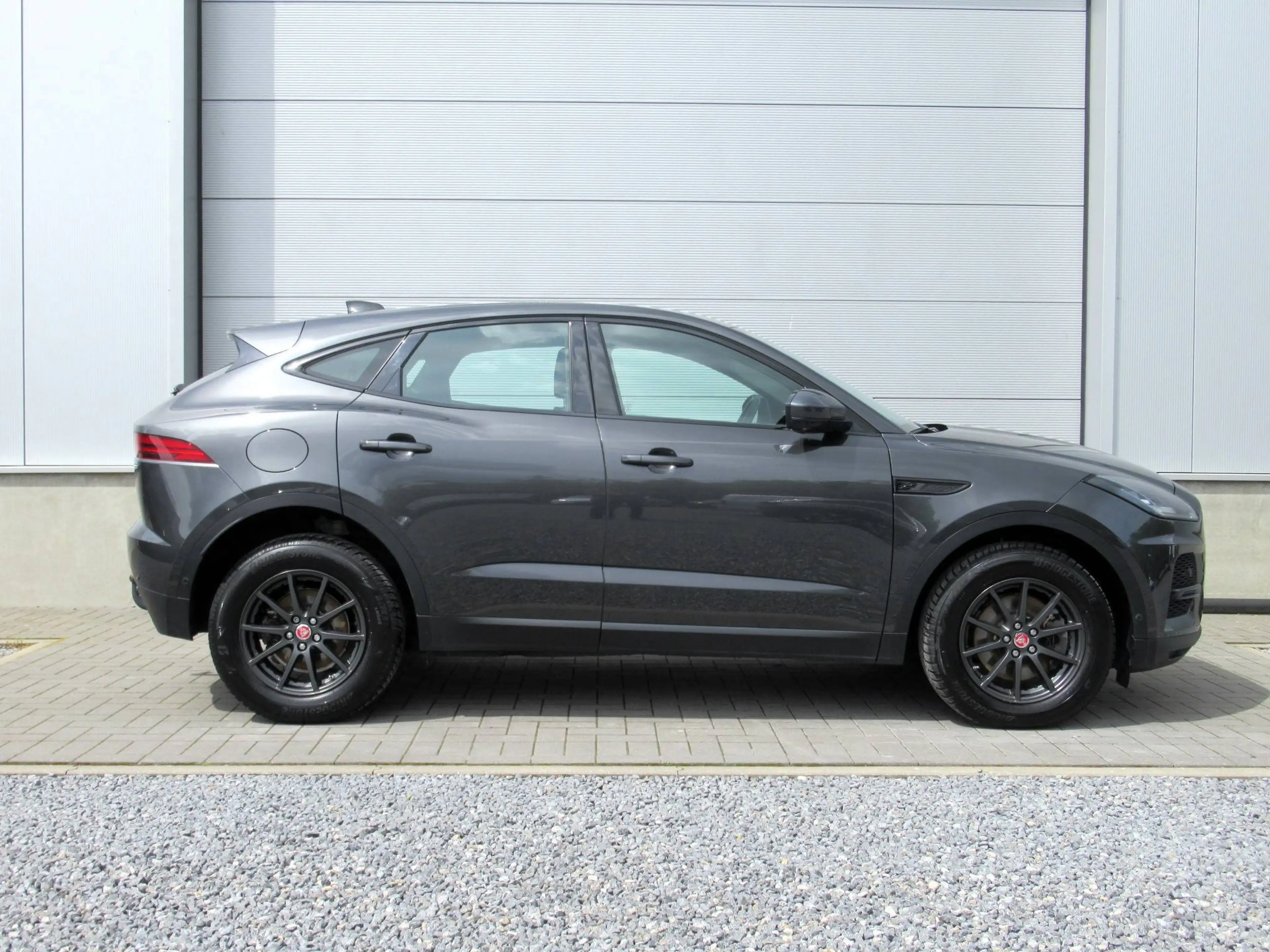 Jaguar E-Pace 2.0d D165 /€11.990 netto / Pano / Leder / Carplay / ... — photo 2