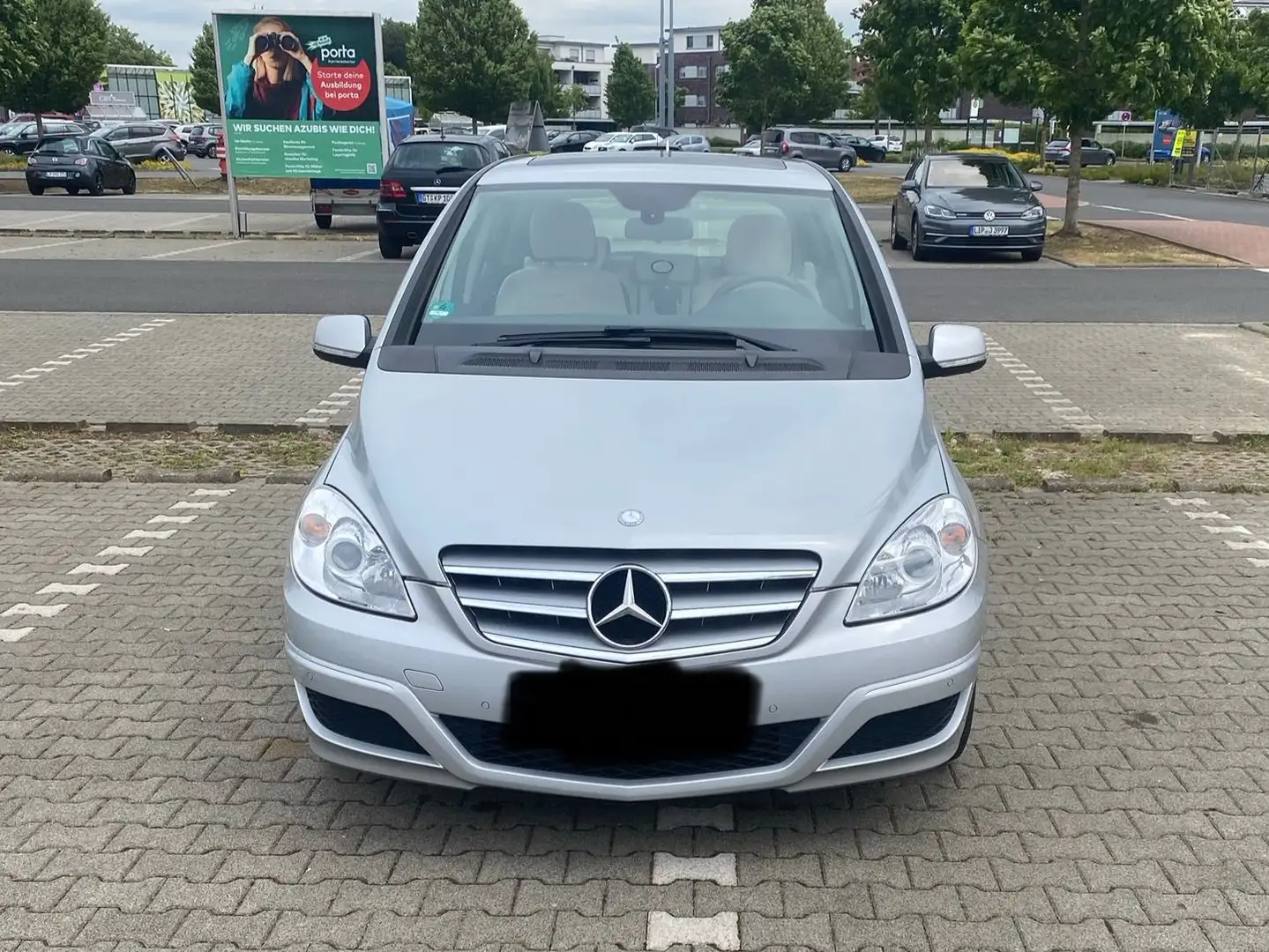 Mercedes-Benz B 200 Grau - 2