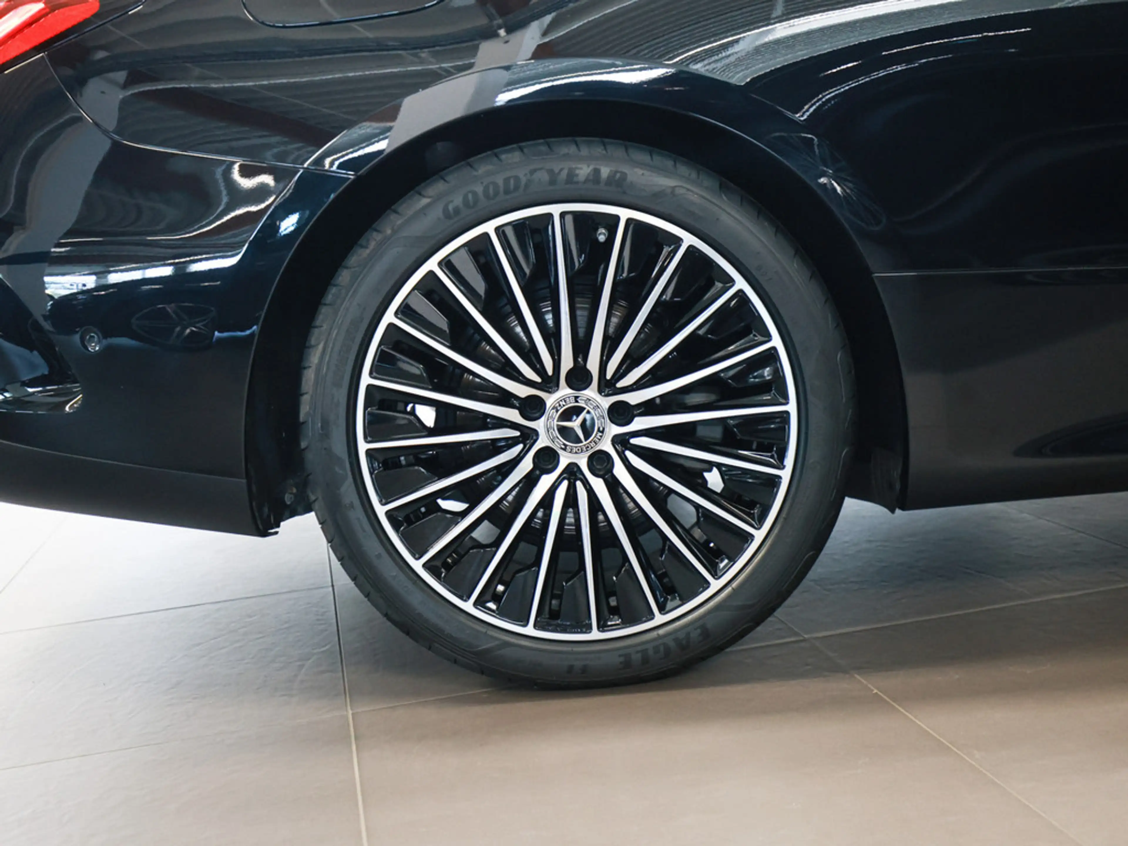 Mercedes-Benz CLE 200 Cabriolet AMG Sport Advanced+ LED SHZ — photo 10