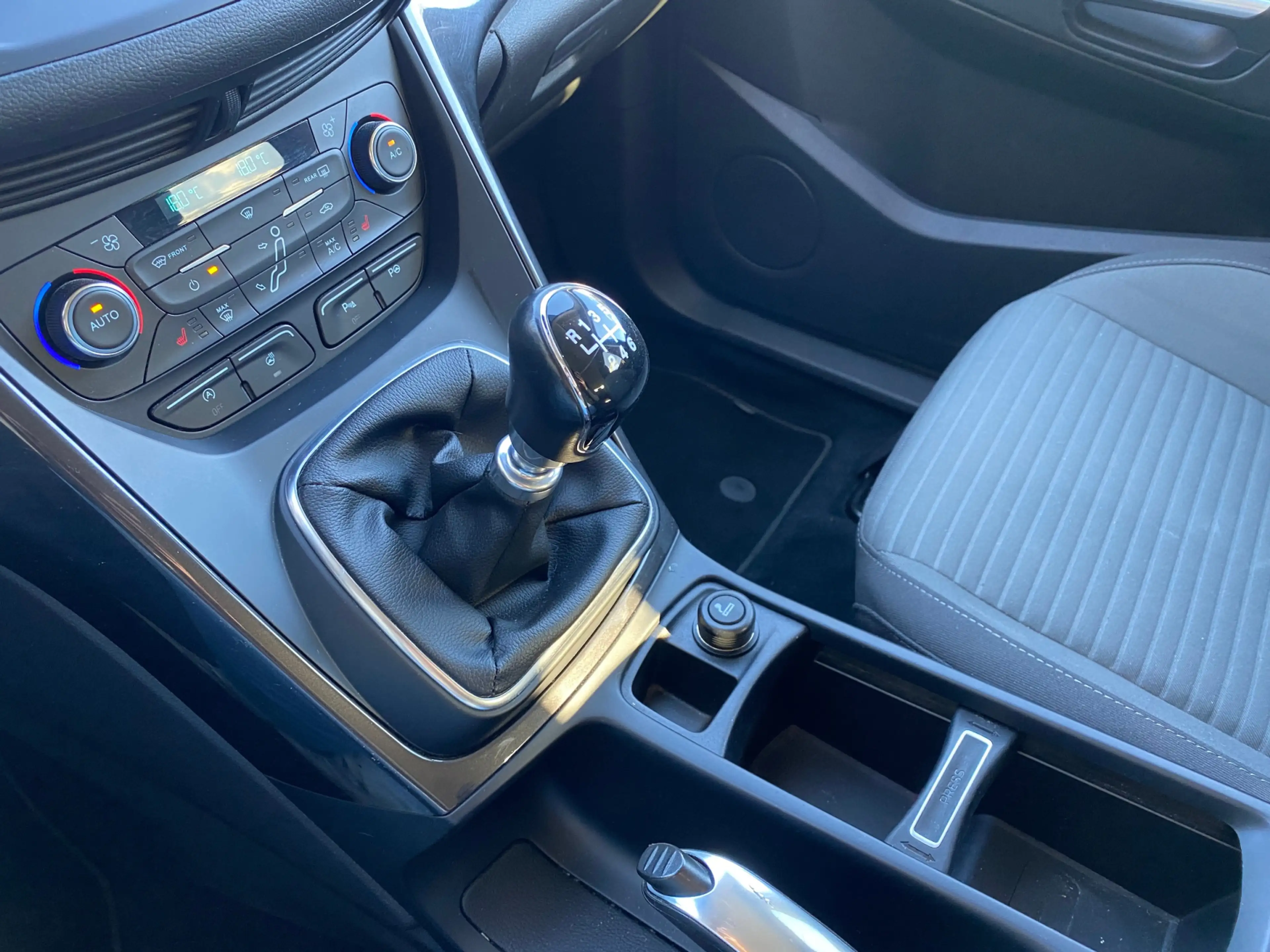 Ford C-Max 1.0 Titanium 126 PK | dealer onderhouden | winterp — photo 30
