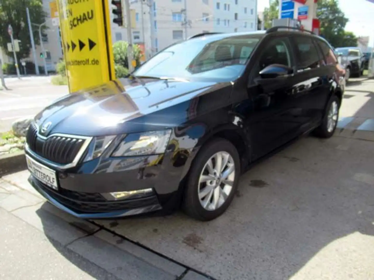 Skoda Octavia Combi 2.0TDI Tour Navi/ACC/SHZ/PDC Schwarz - 2
