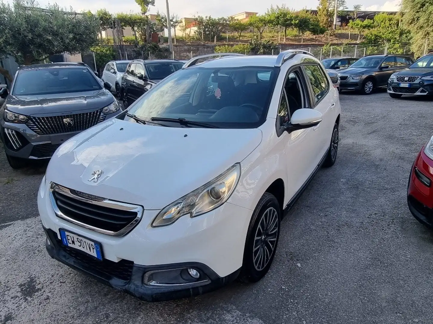 Peugeot 2008 1° serie PureTech 82 Blanc - 2