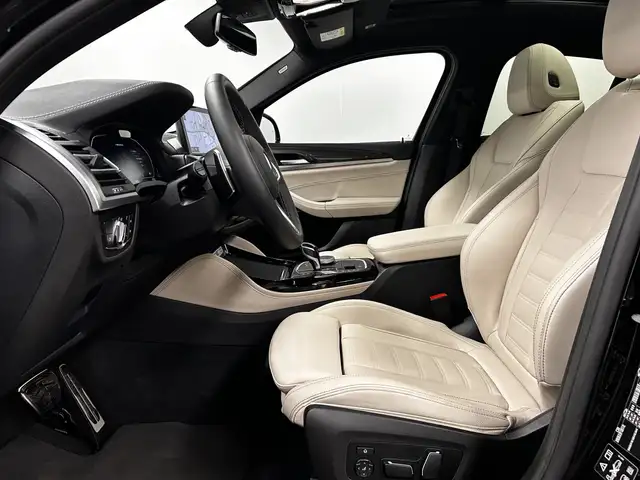 BMW X4 M view 4