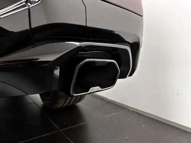 BMW X4 M view 13