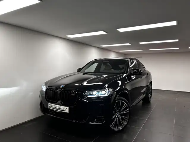 BMW X4 M view 7