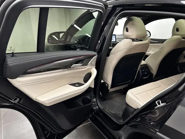 BMW X4 M view 15