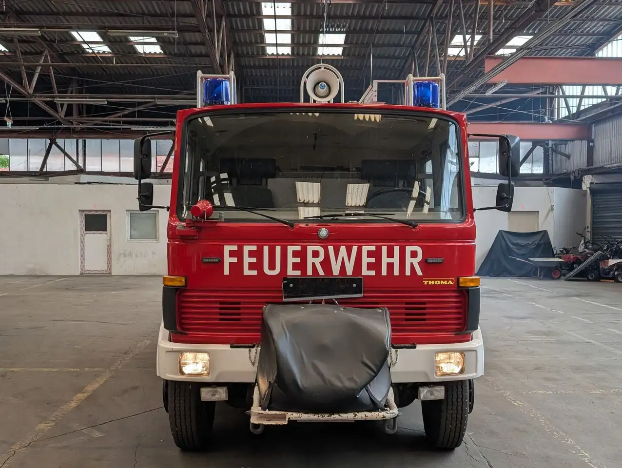 Mercedes-Benz LF8/6 LP913 LF16-TS mit Vorbaupume Feuerwehr, foto 3