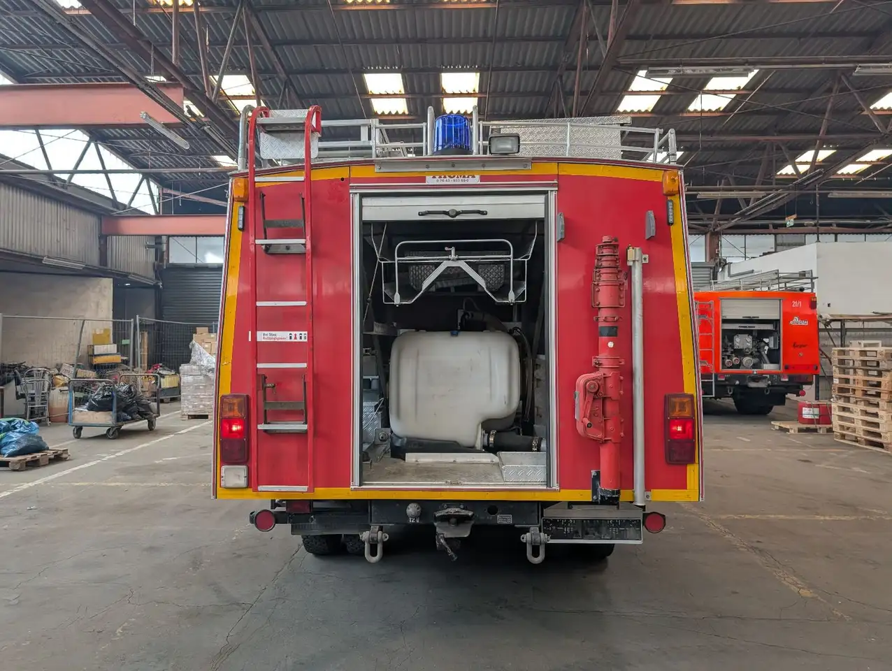 Mercedes-Benz LF8/6 LP913 LF16-TS mit Vorbaupume Feuerwehr, foto 9