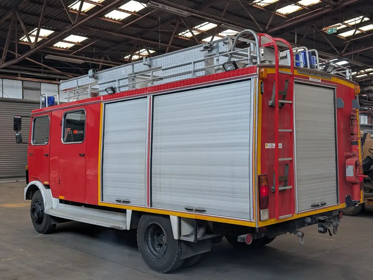 Mercedes-Benz LF8/6 LP913 LF16-TS mit Vorbaupume Feuerwehr, foto 10