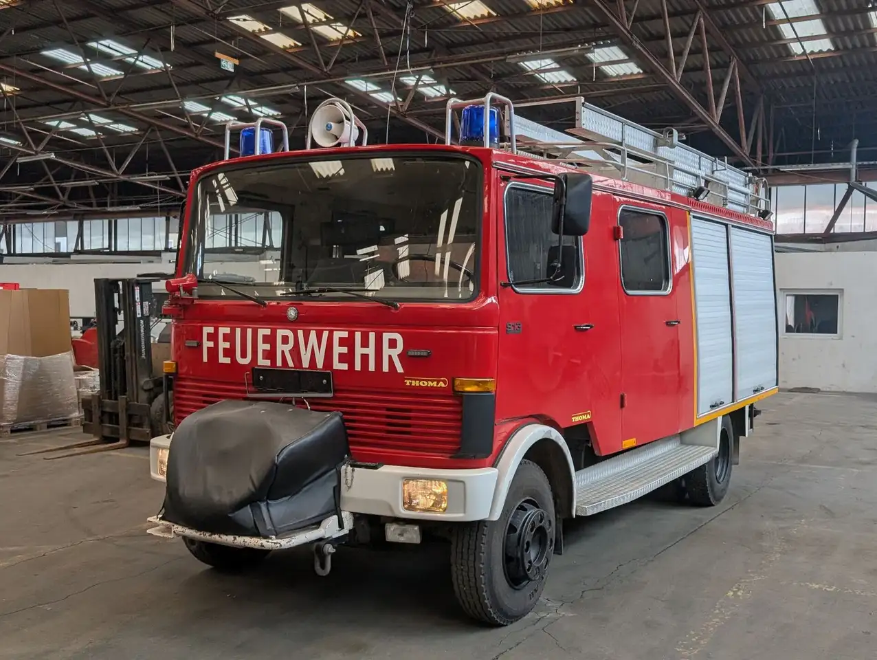 Mercedes-Benz LF8/6 LP913 LF16-TS mit Vorbaupume Feuerwehr, foto 2