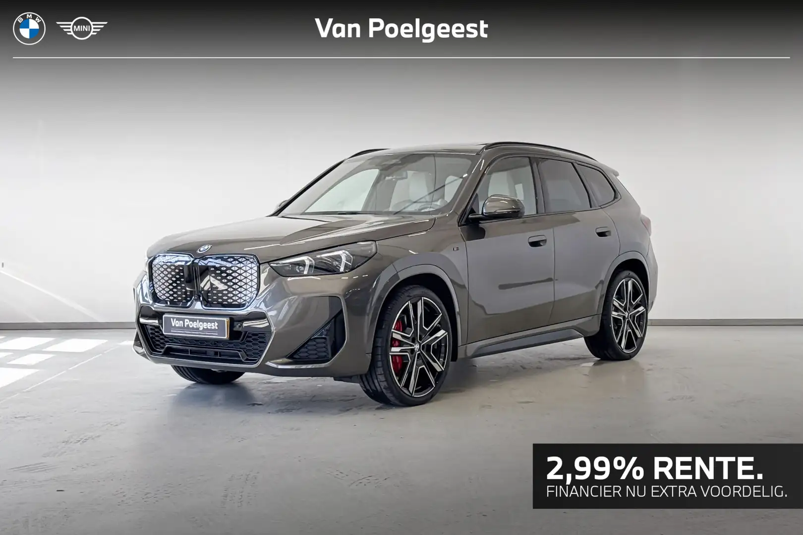 BMW iX1 eDrive20 Innovation Pack Special Request - Beschik Groen - 1