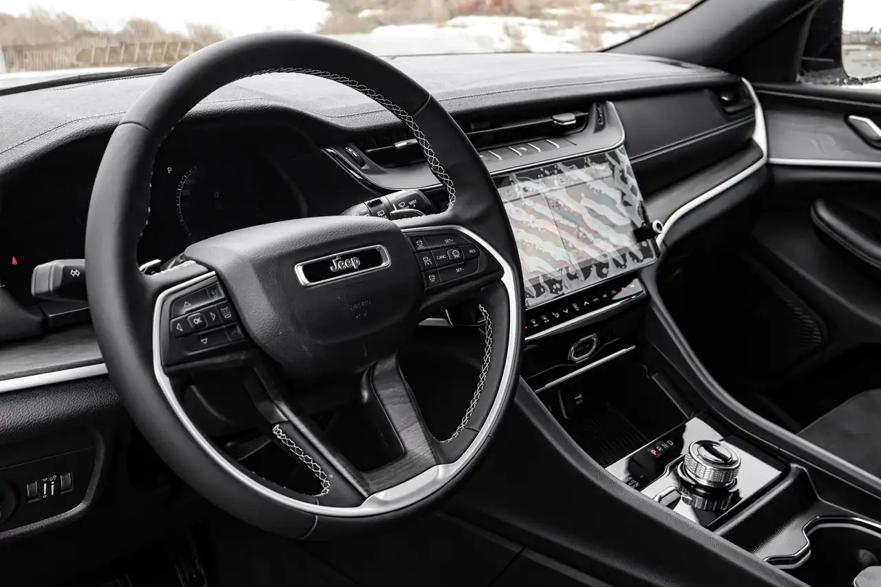 Jeep Grand Cherokee снимка Jeep Grand Cherokee