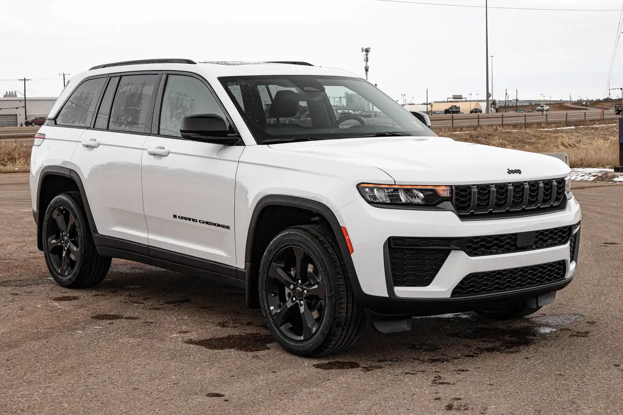 Jeep Grand Cherokee снимка Jeep Grand Cherokee