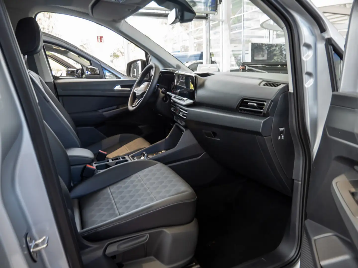 Ford Tourneo Grand Connect Titanium 2.0 EcoBlue L2 Silber - 2