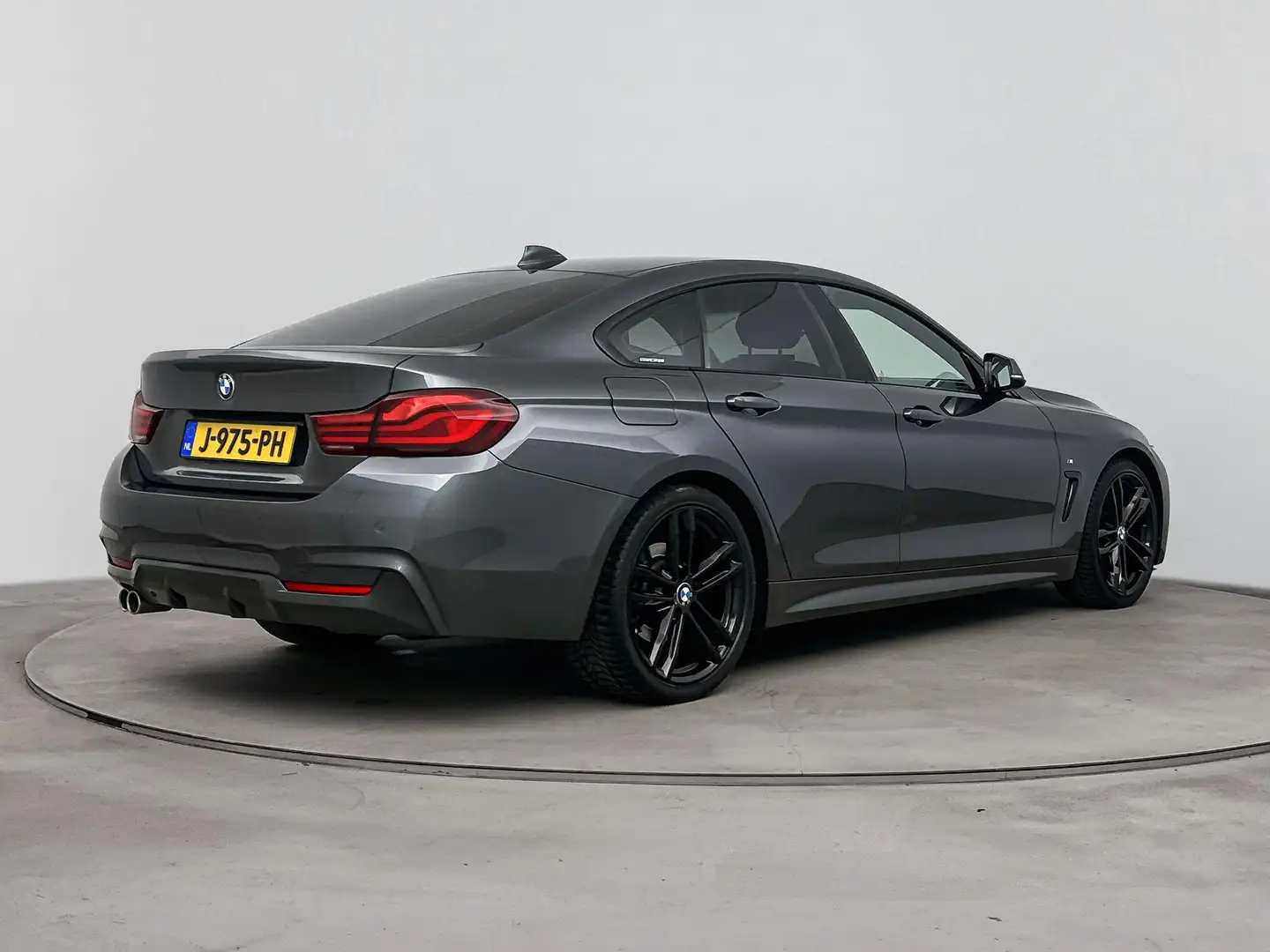 BMW 420 4-serie Gran Coupé 420i High Executive Edition Aut Сірий - 2