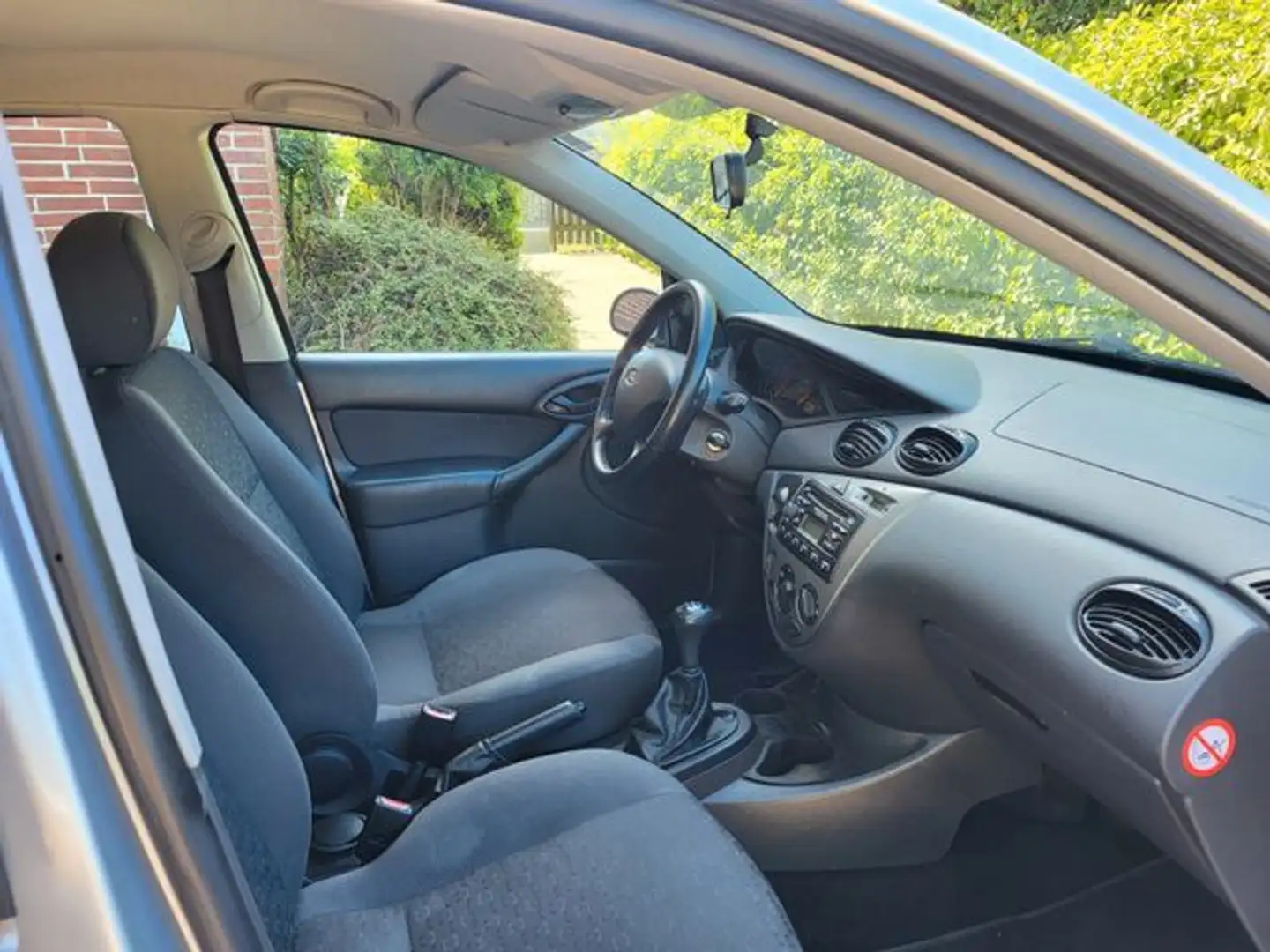 Ford Focus 1.6 - 2 Hand - Orginal KM Silber - 1