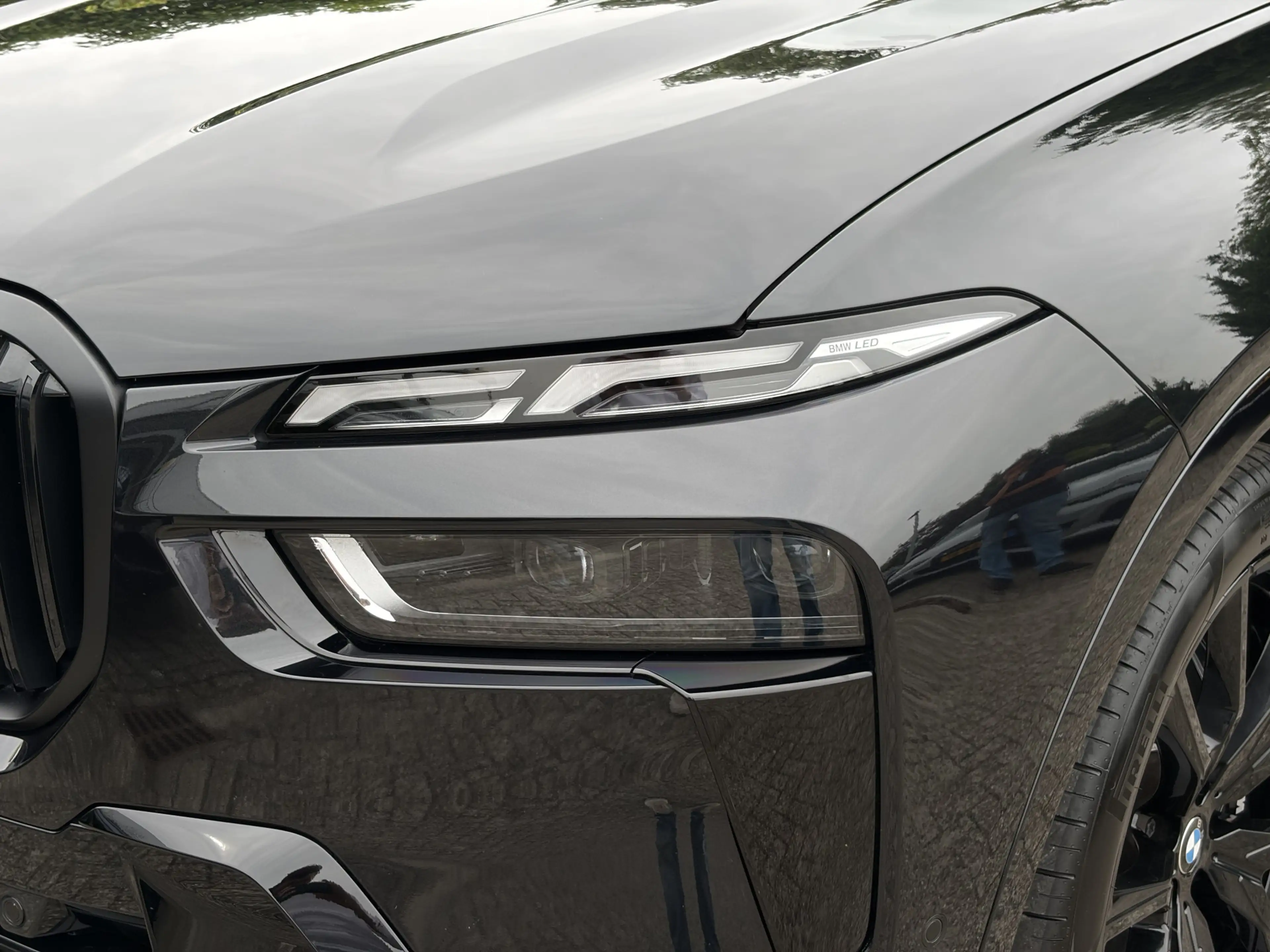 BMW X7 xDrive40i | M-Sport Pro | Panorama Sky Lounge | In — photo 5