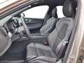 Volvo XC60 B4 AWD Mild Hybrid Ultimate Dark Diesel Gold - thumbnail 15