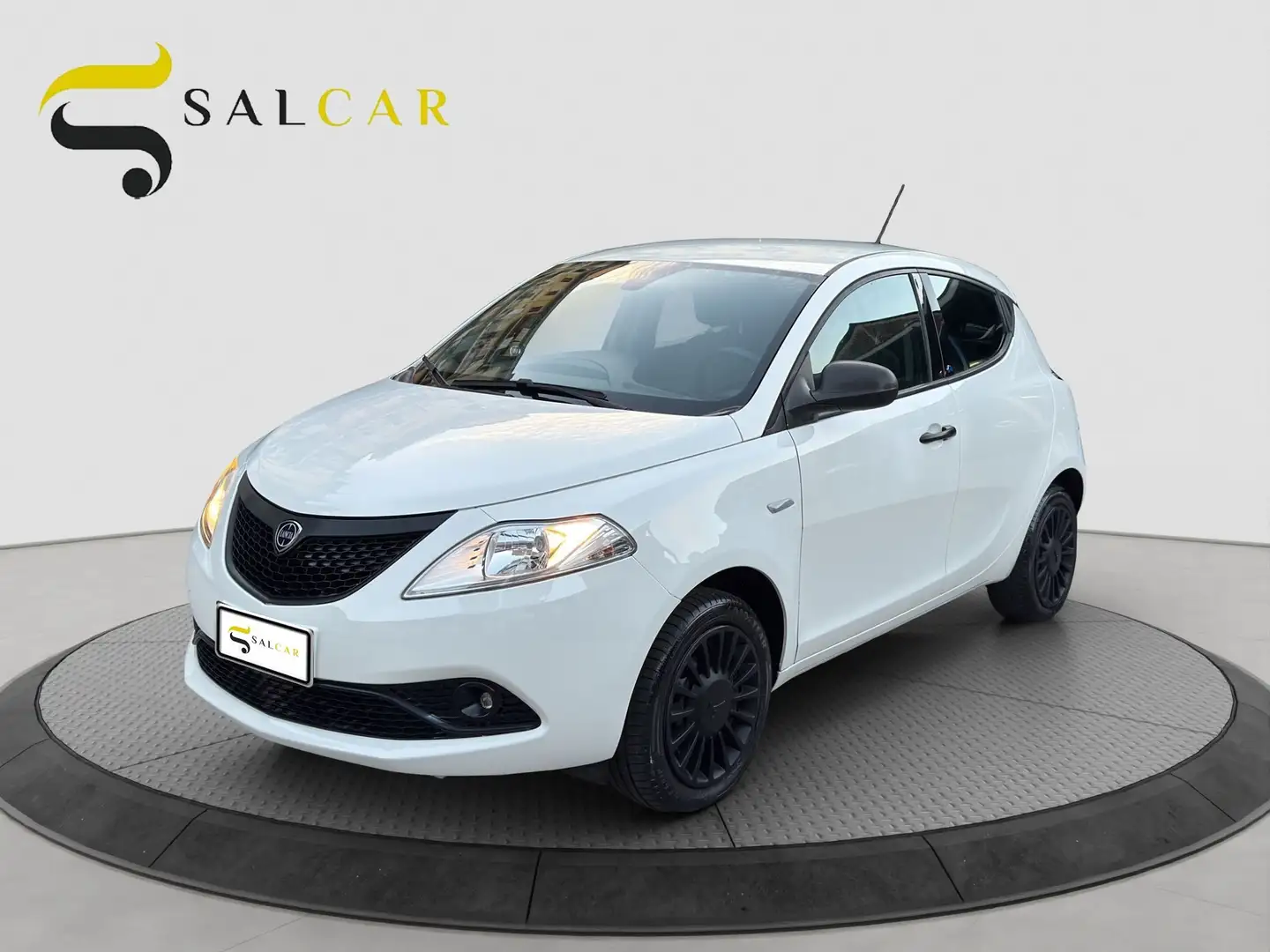 Lancia Ypsilon 1.2 69cv Elefantino Blu 2019 Bianco - 1
