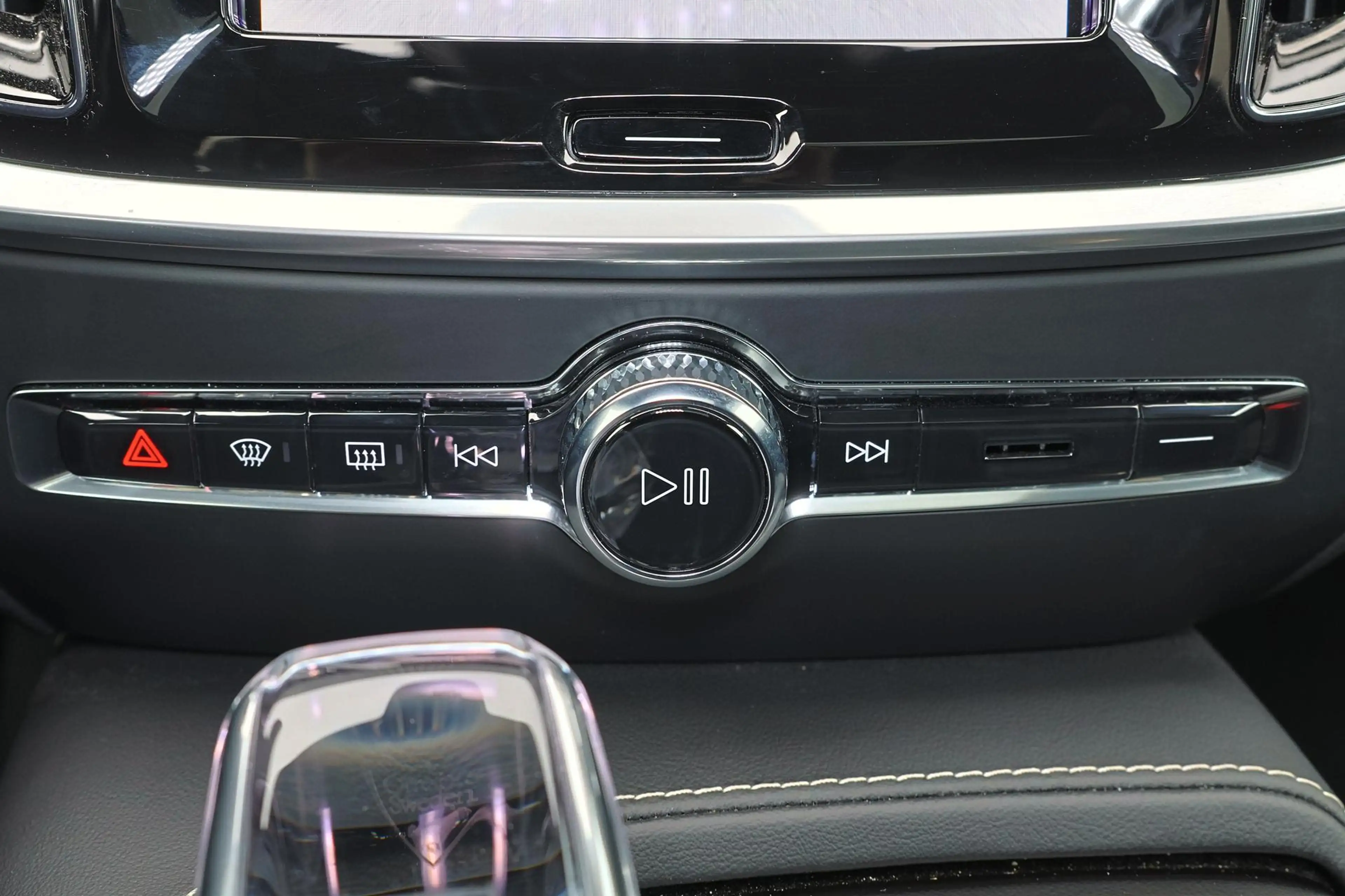Volvo V60 T8 Recharge AWD Plus Dark - Panorama/schuifdak - I — photo 10